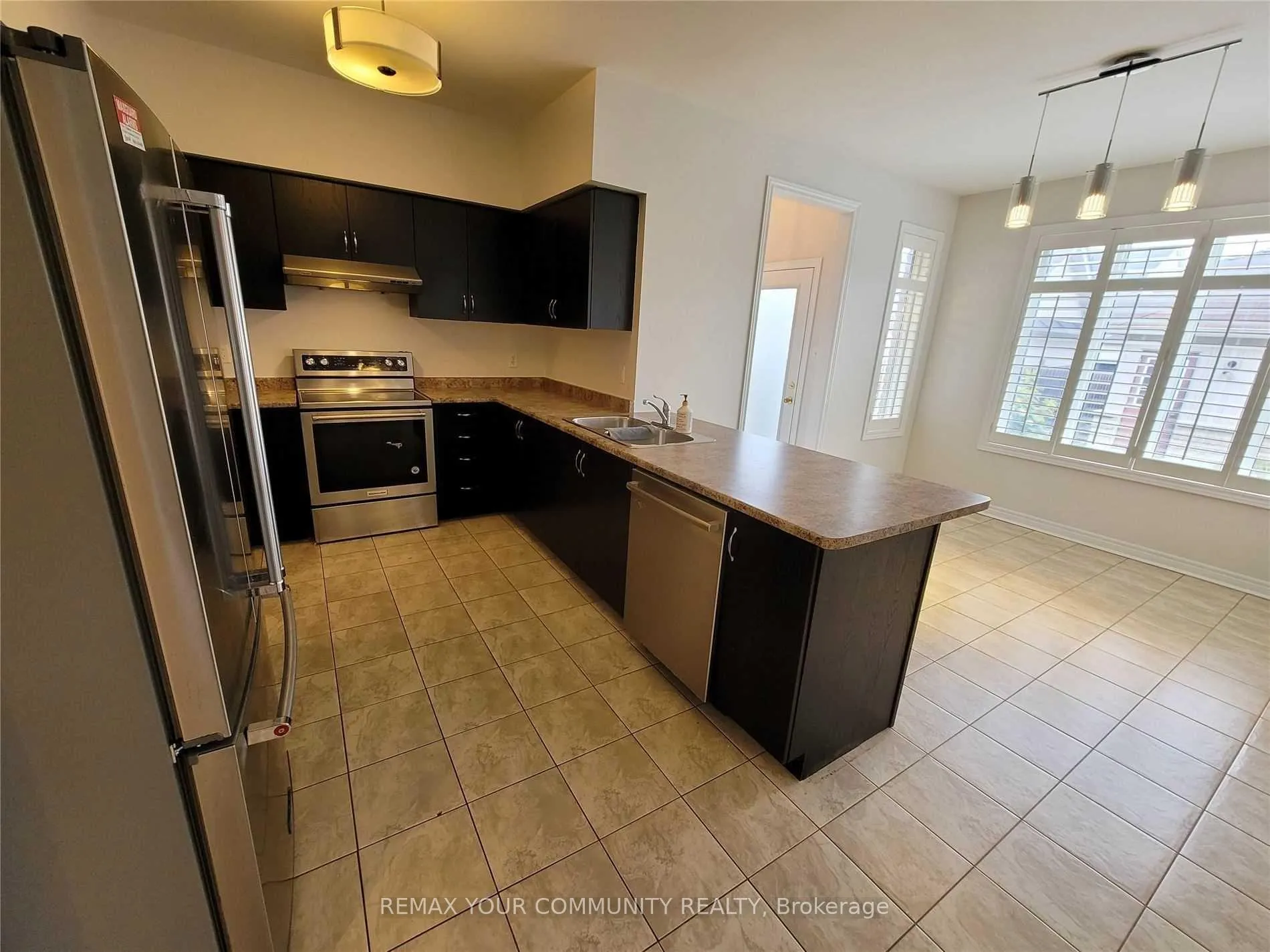 Photo 3 of 5 Bellcroft Lane, Markham, Cornell — HOMEH