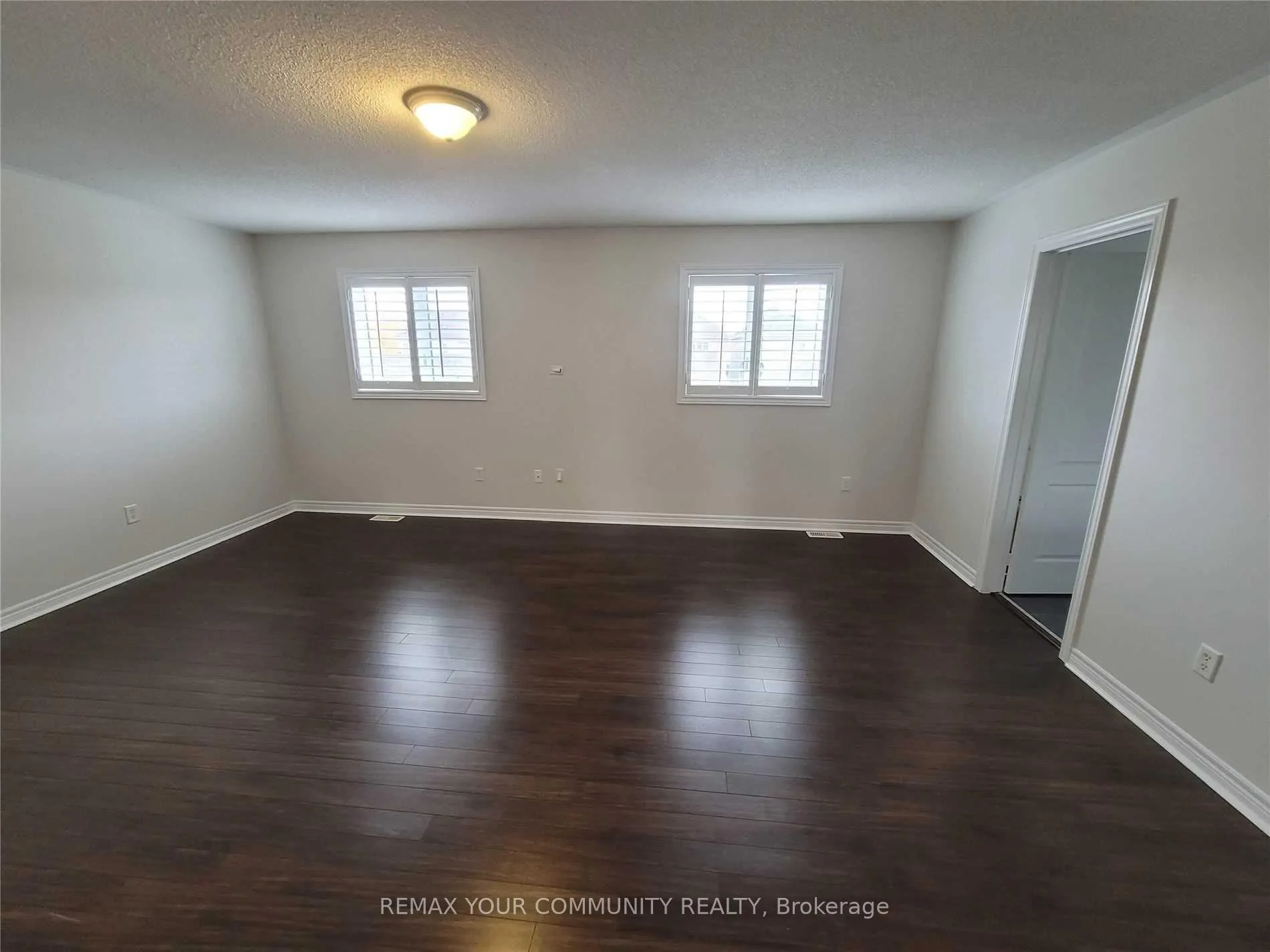 Photo 10 of 5 Bellcroft Lane, Markham, Cornell — HOMEH