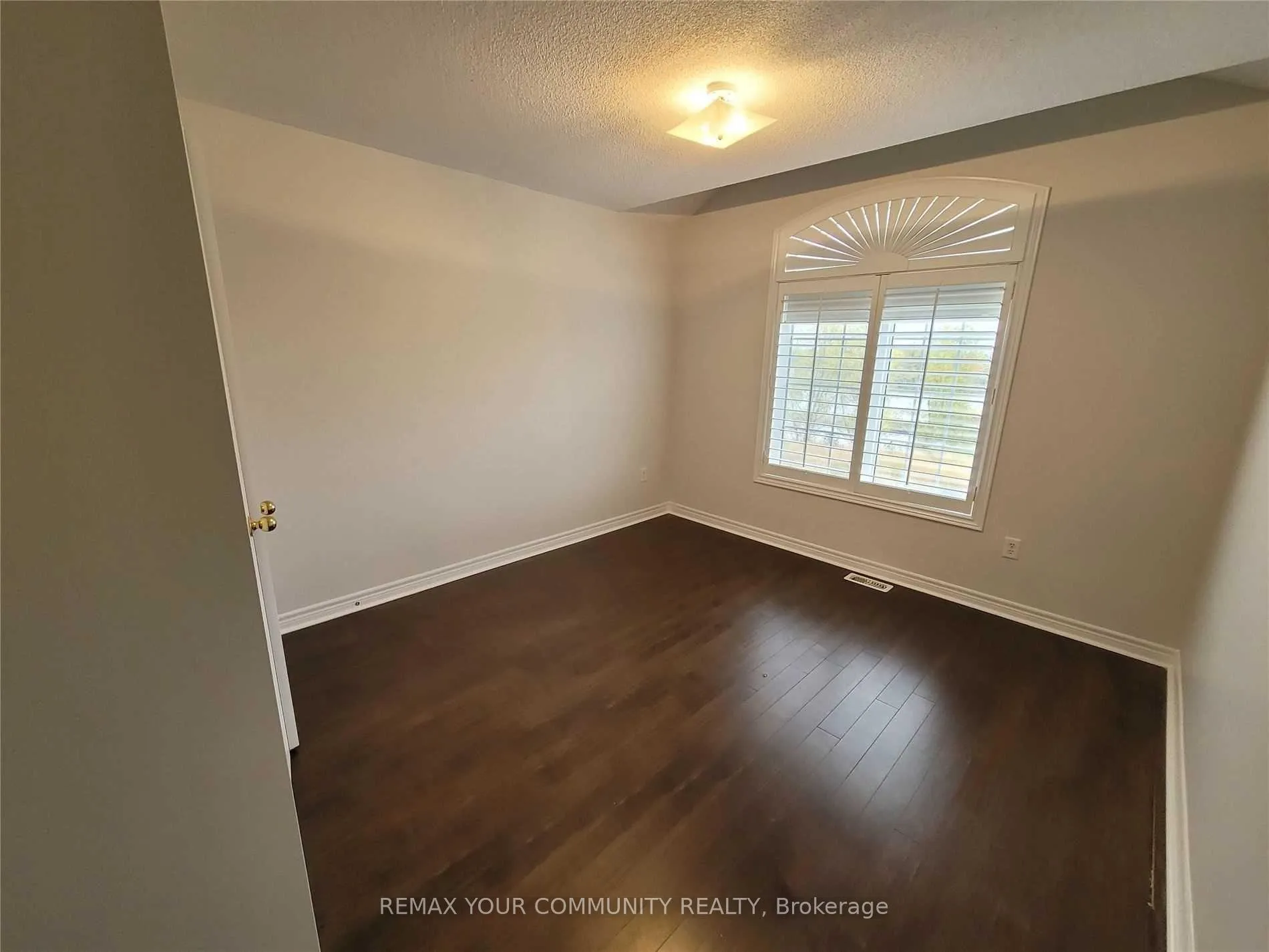 Photo 17 of 5 Bellcroft Lane, Markham, Cornell — HOMEH