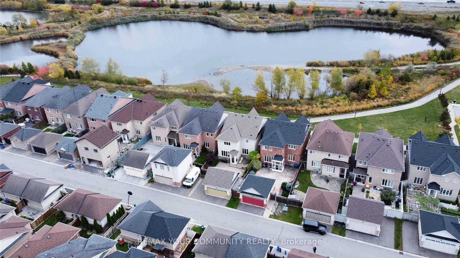 Photo 34 of 5 Bellcroft Lane, Markham, Cornell — HOMEH