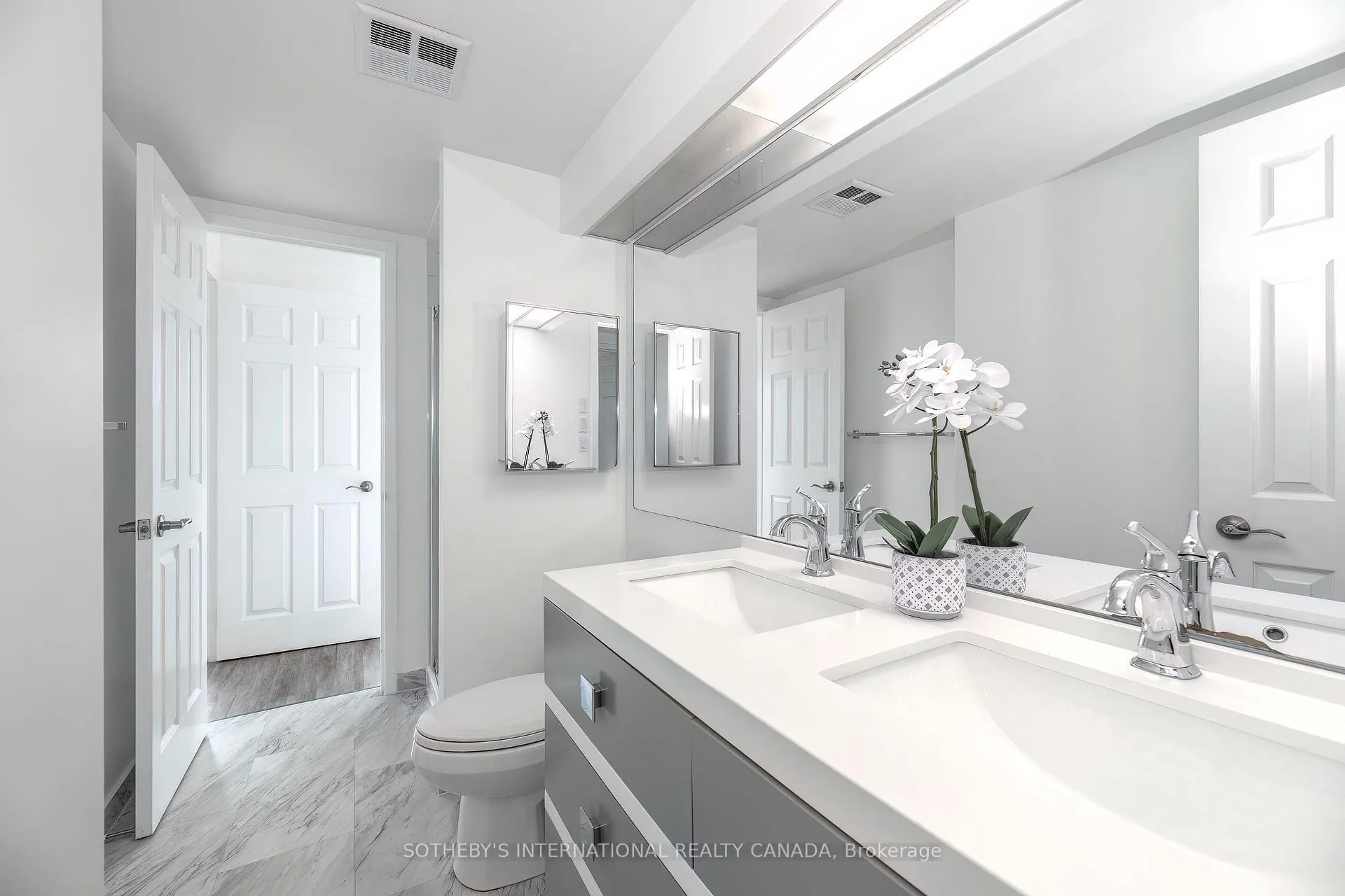 Photo 20 of Unit 3212, 99 Harbour Square, Toronto, Waterfront Communities — HOMEH