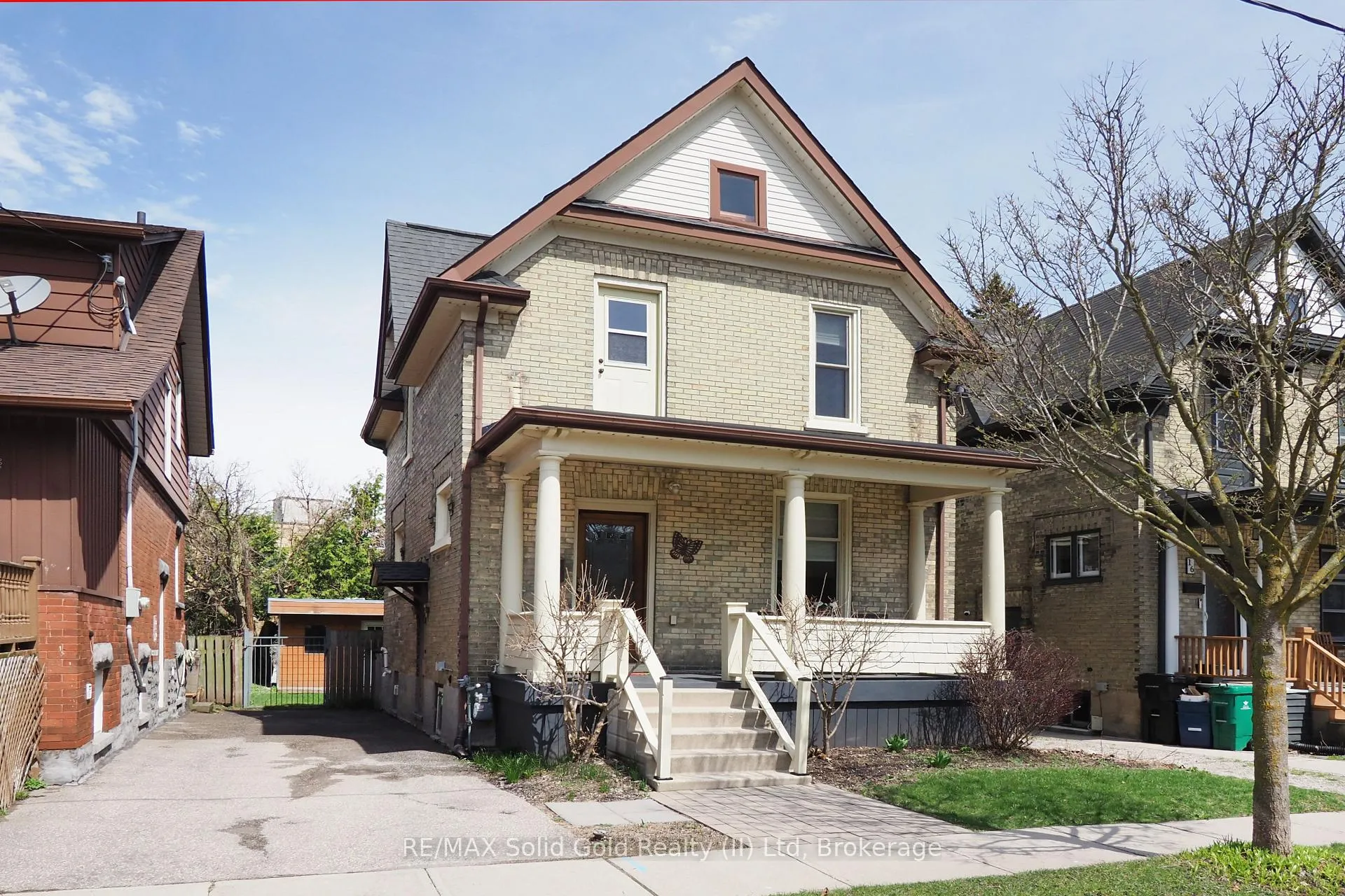 Photo 2 of 18 Theresa Street, Kitchener — HOMEH