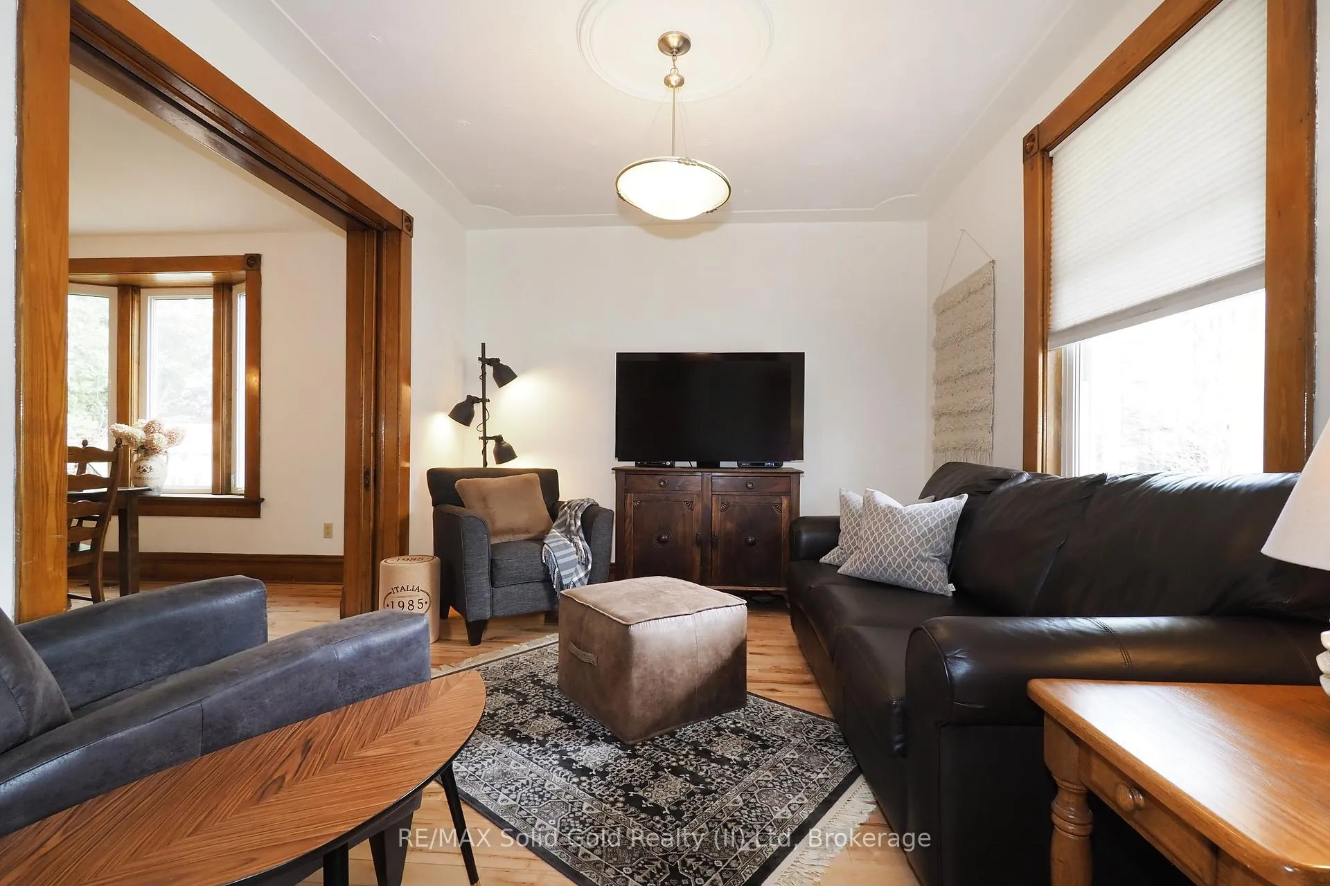 Photo 9 of 18 Theresa Street, Kitchener — HOMEH
