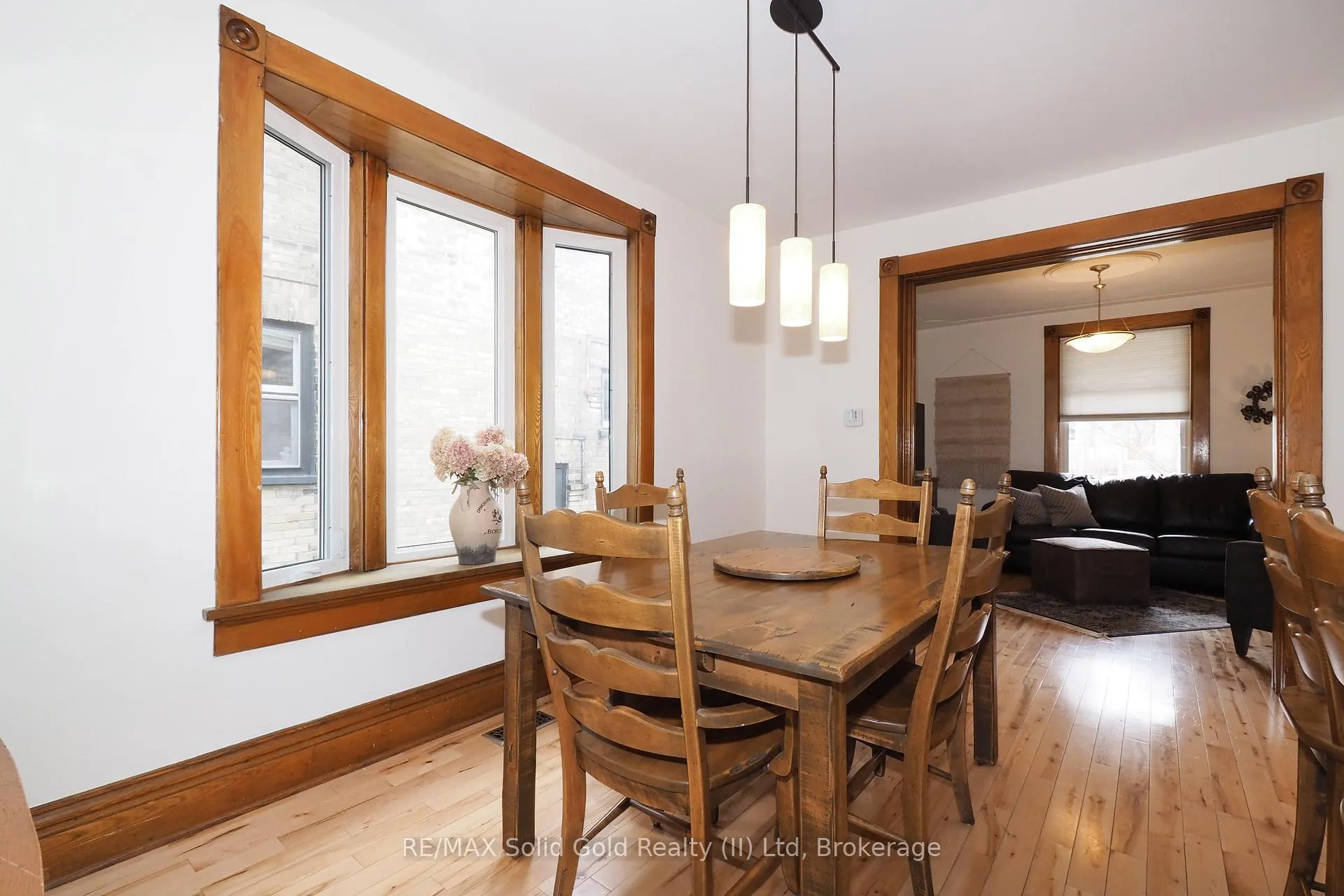 Photo 17 of 18 Theresa Street, Kitchener — HOMEH