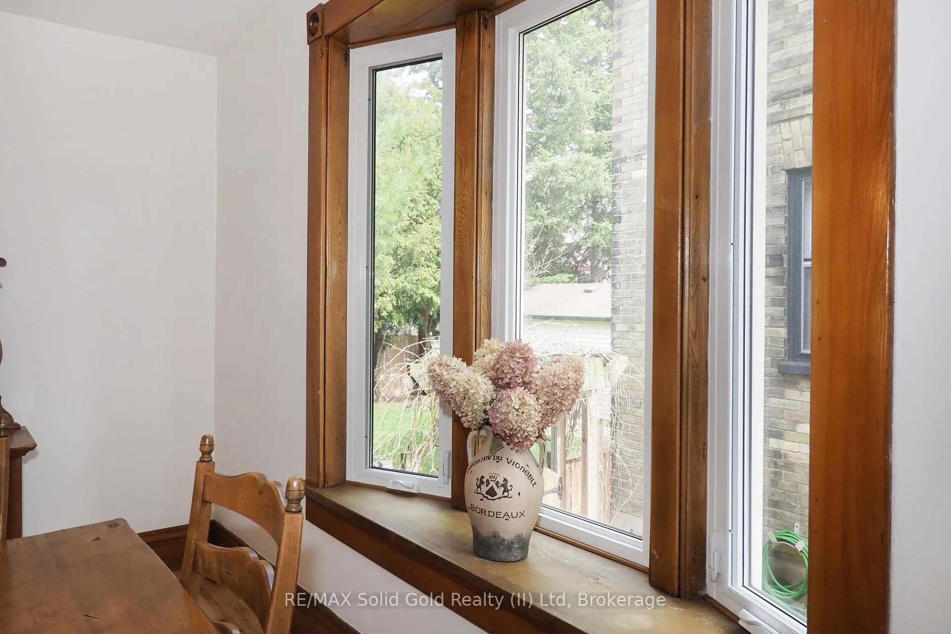 Photo 18 of 18 Theresa Street, Kitchener — HOMEH