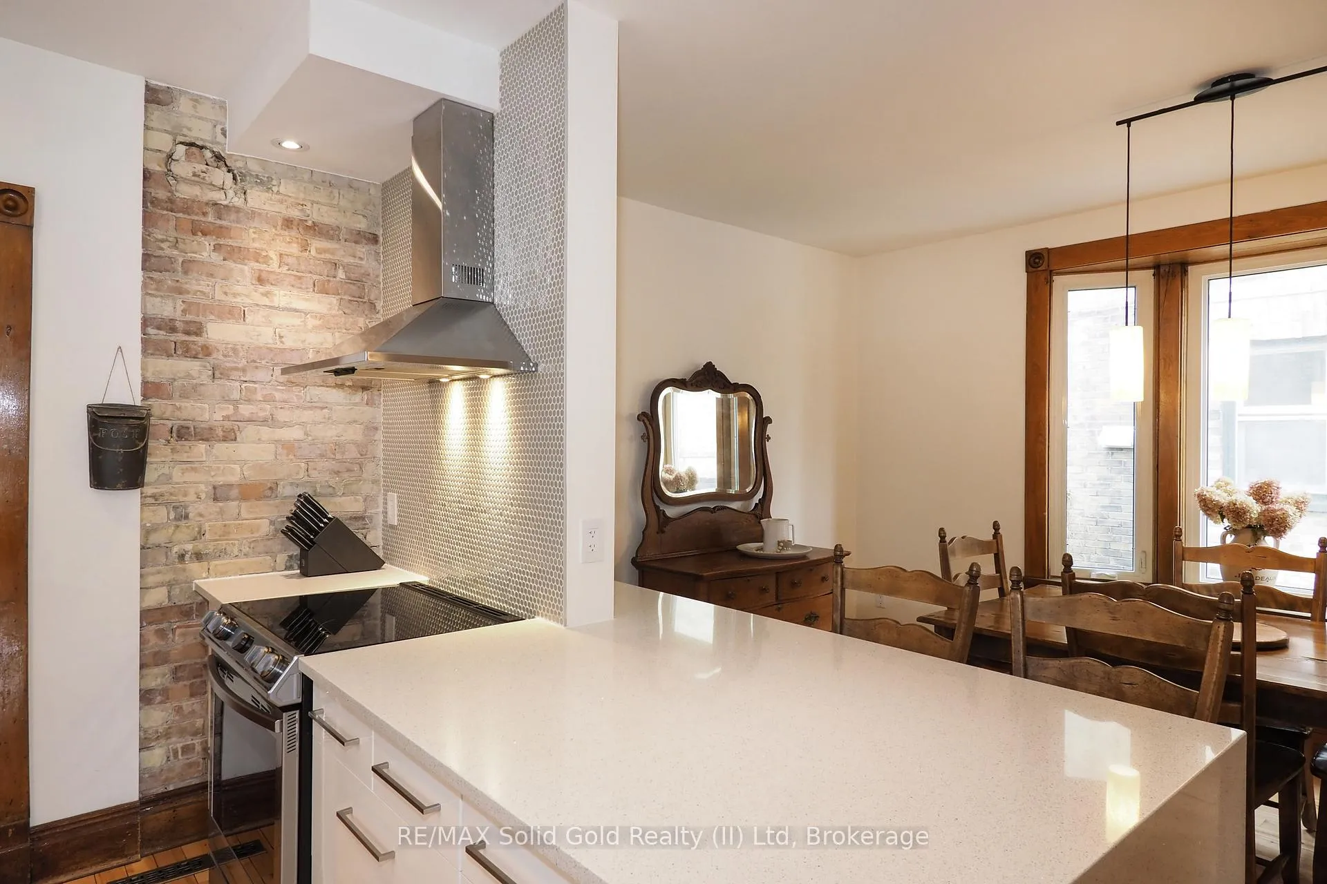 Photo 26 of 18 Theresa Street, Kitchener — HOMEH