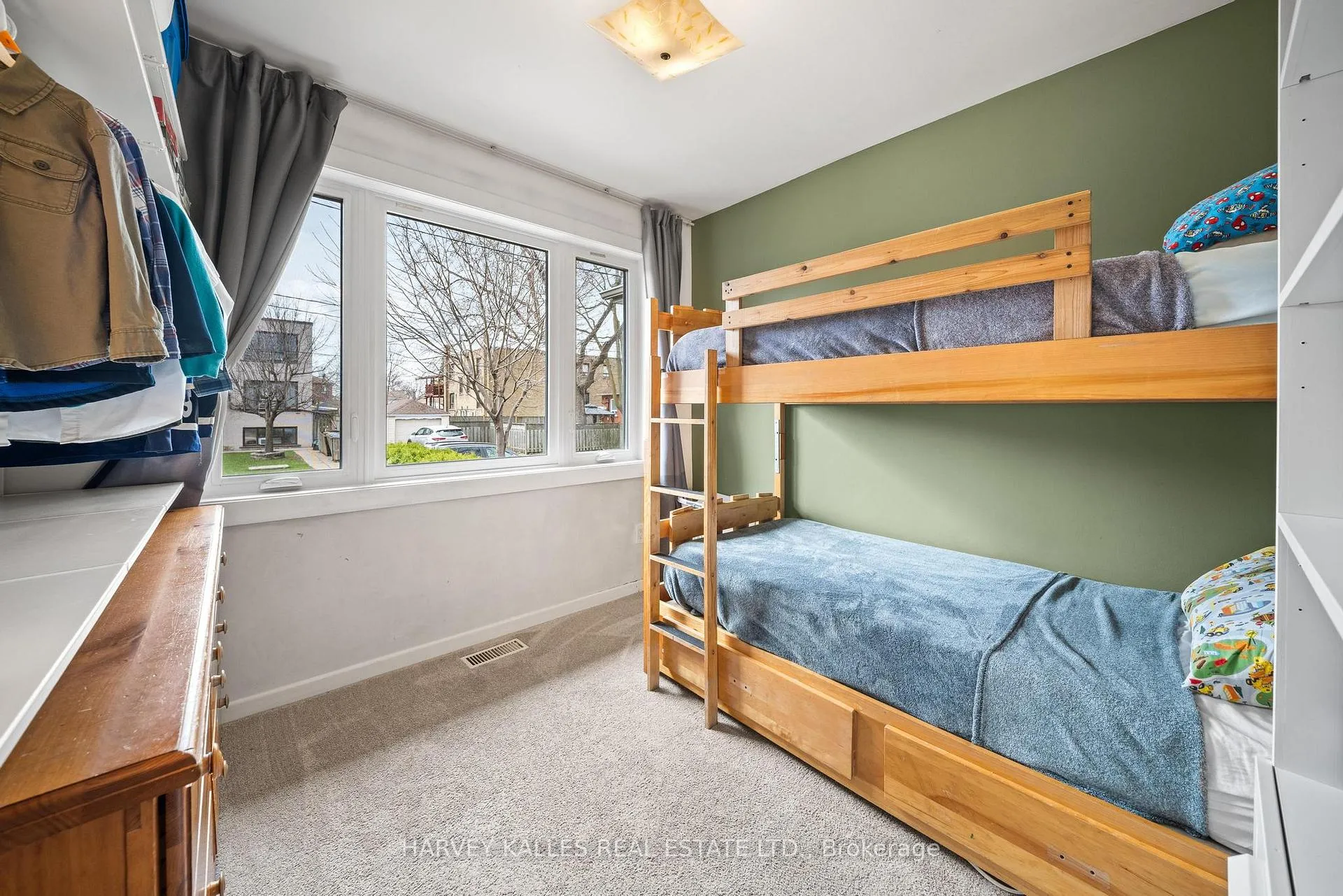 Photo 7 of 231 Bicknell Avenue, Toronto, Keelesdale-Eglinton West — HOMEH