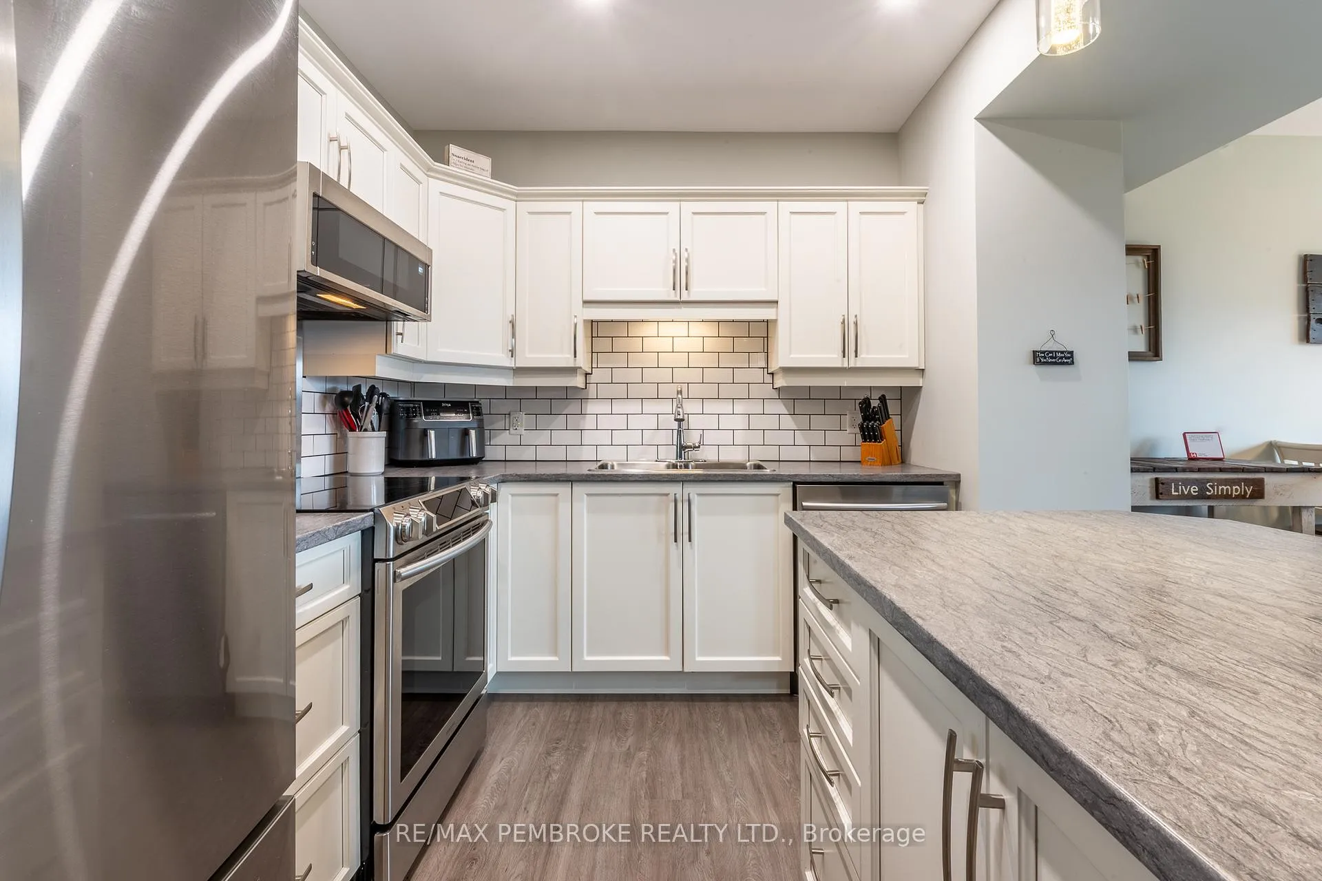 Photo 15 of 65 Chad Street, Petawawa — HOMEH