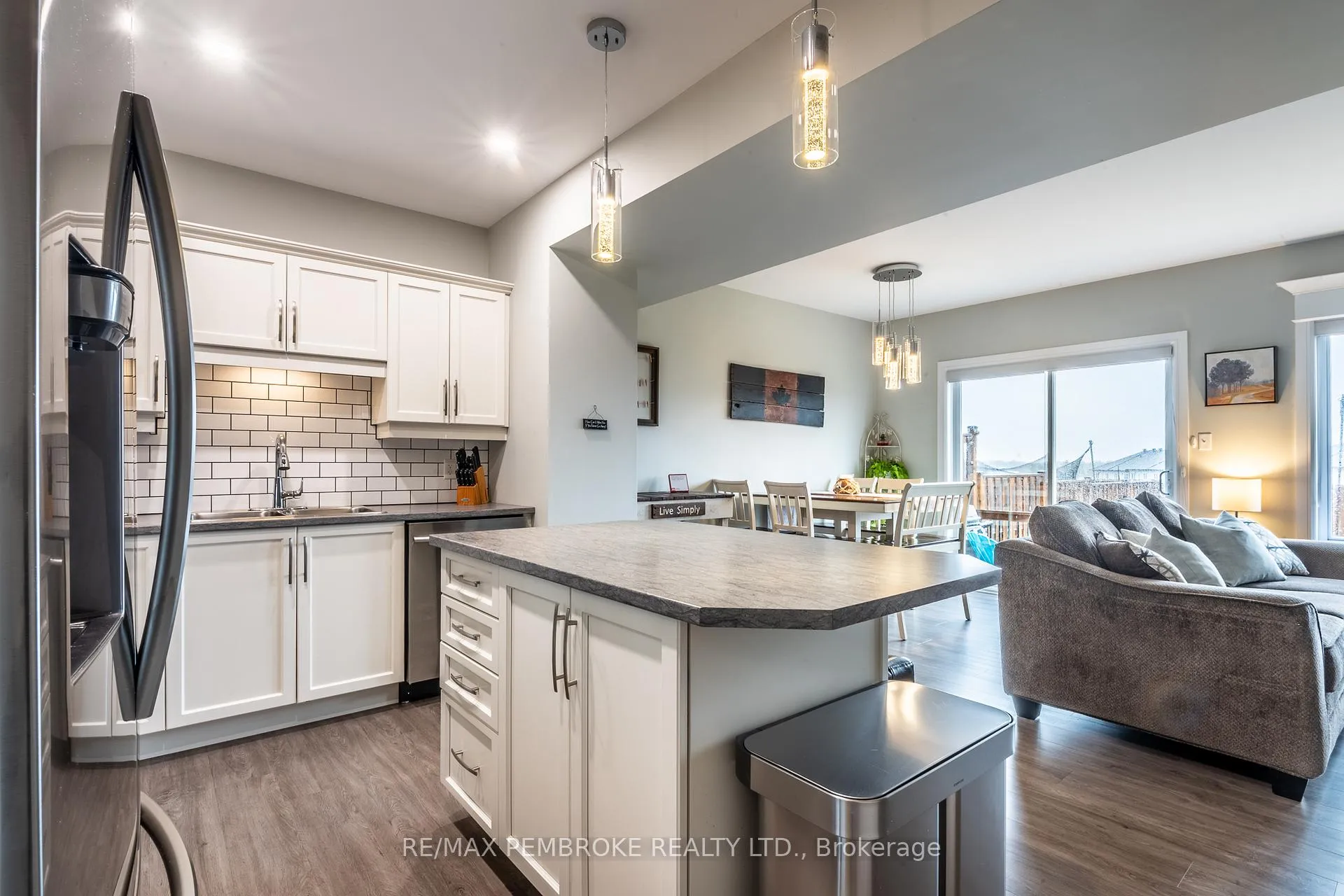 Photo 17 of 65 Chad Street, Petawawa — HOMEH