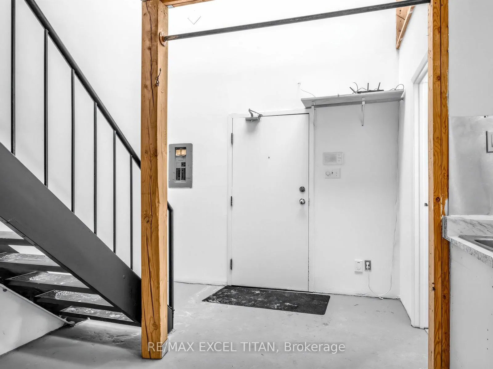 Photo 6 of Unit 11, 221 Sterling Road E, Toronto, Dufferin Grove — HOMEH