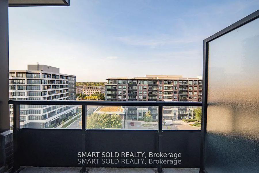 Photo 5 of Unit 916, 15 Water Walk Drive, Markham, Unionville — HOMEH