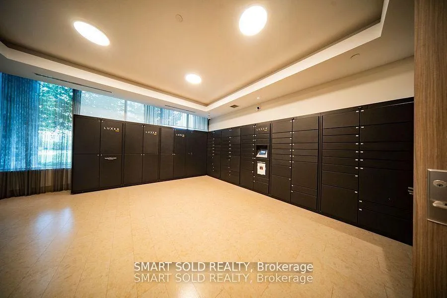 Photo 21 of Unit 916, 15 Water Walk Drive, Markham, Unionville — HOMEH