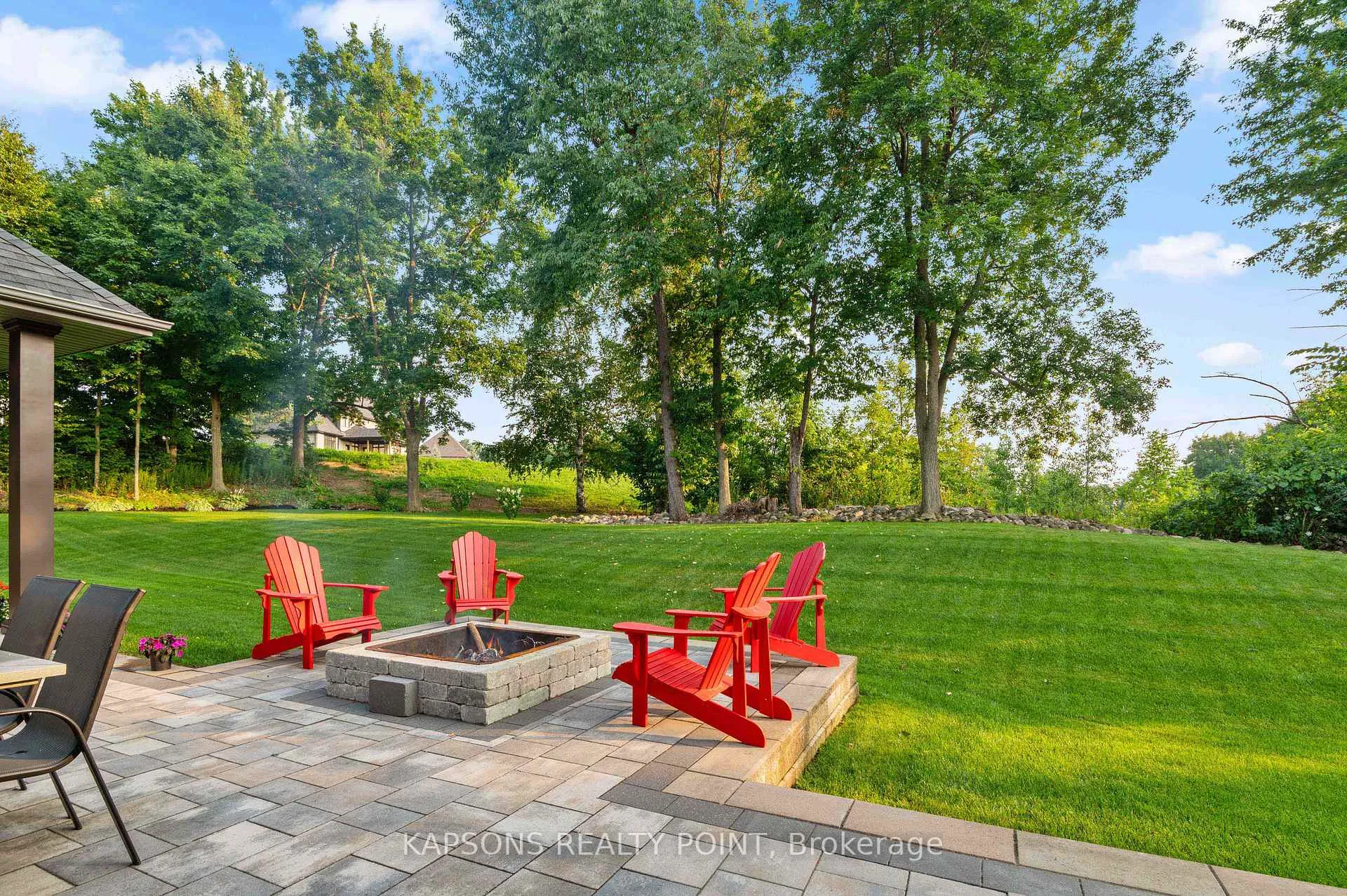 Photo 49 of 150 Stokes Trail, Milton, Campbellville — HOMEH