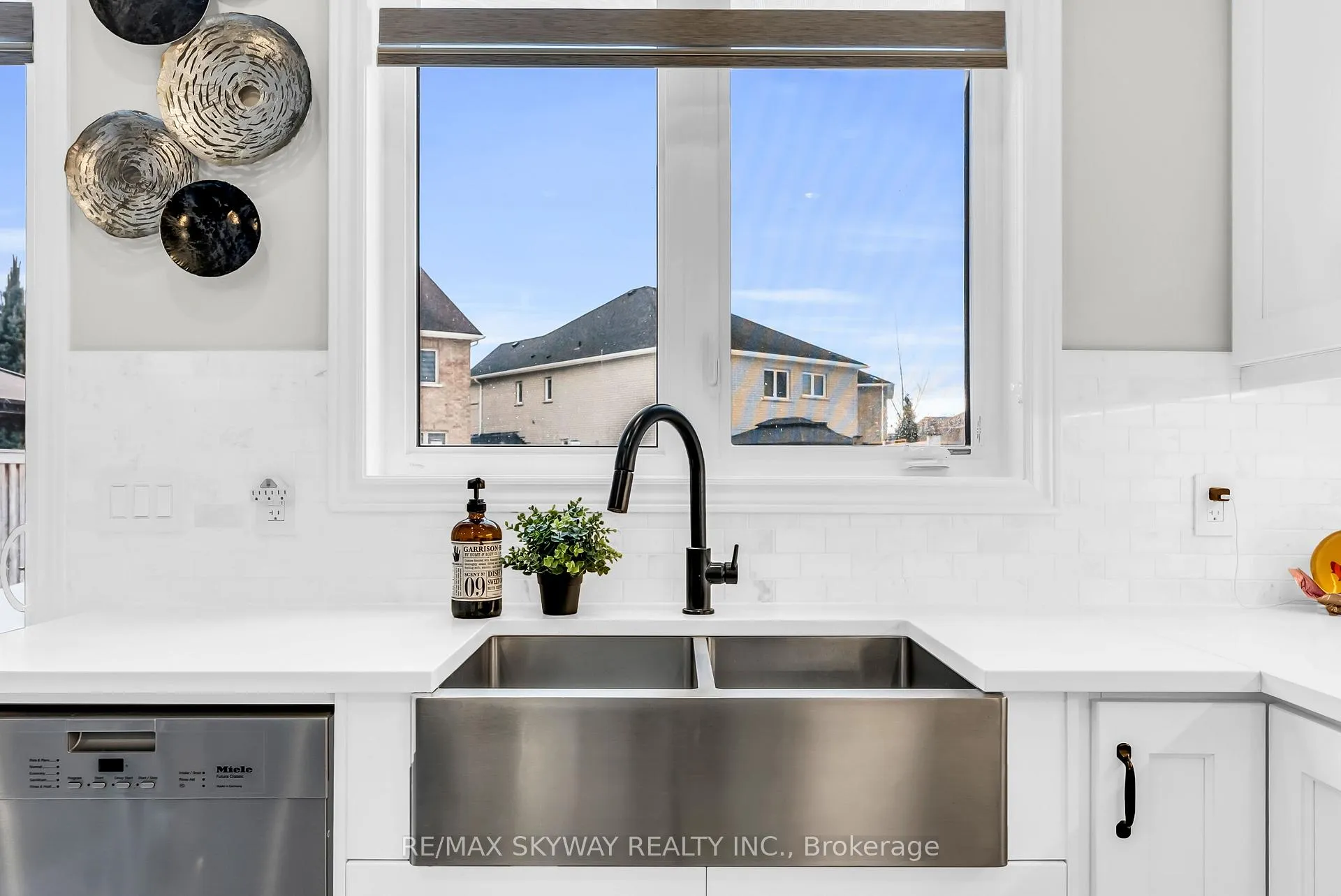 Photo 20 of 46 Ash Hill Avenue, Caledon, Caledon East — HOMEH