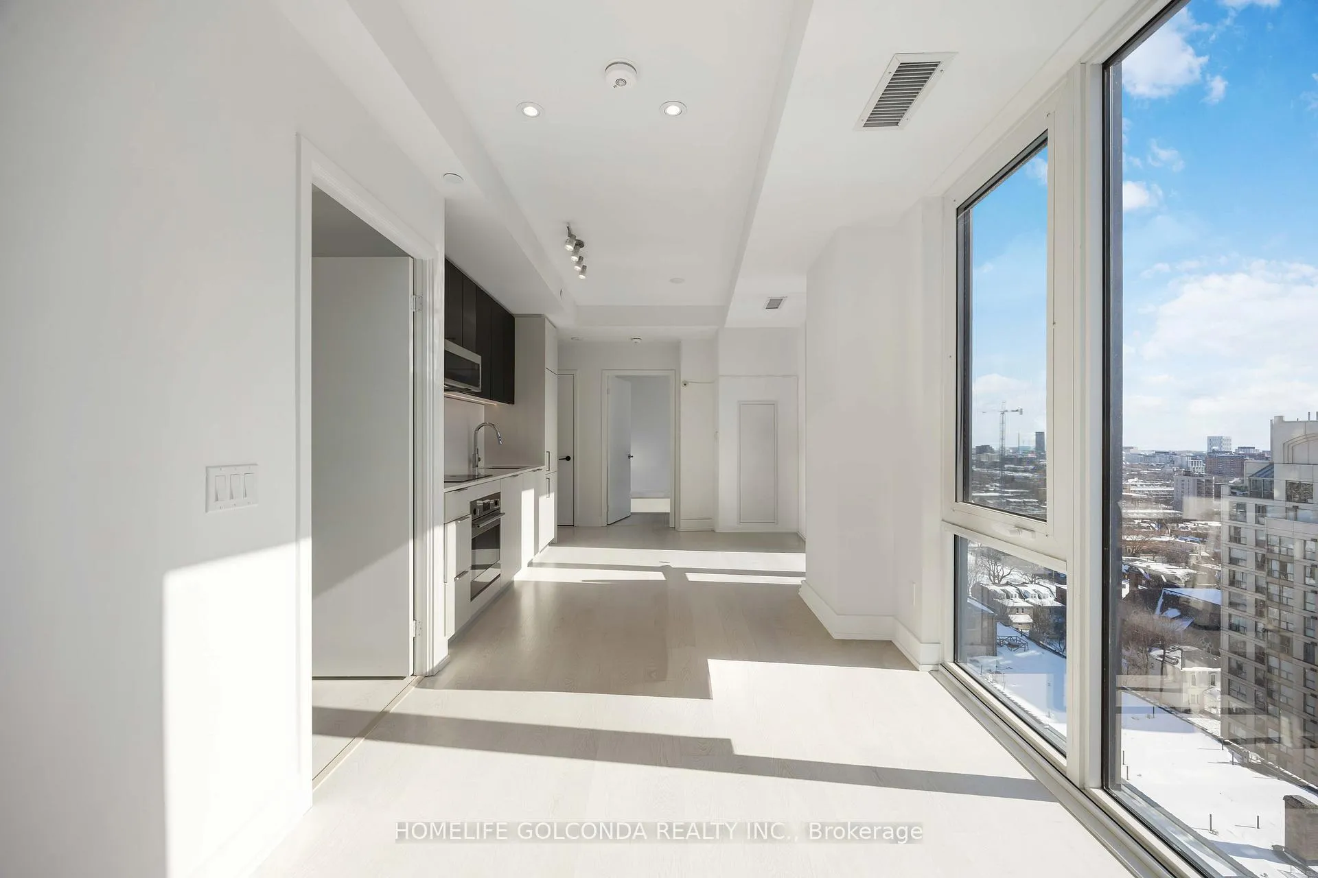 Photo 3 of 308 Jarvis Street, Toronto, Church-Yonge Corridor — HOMEH