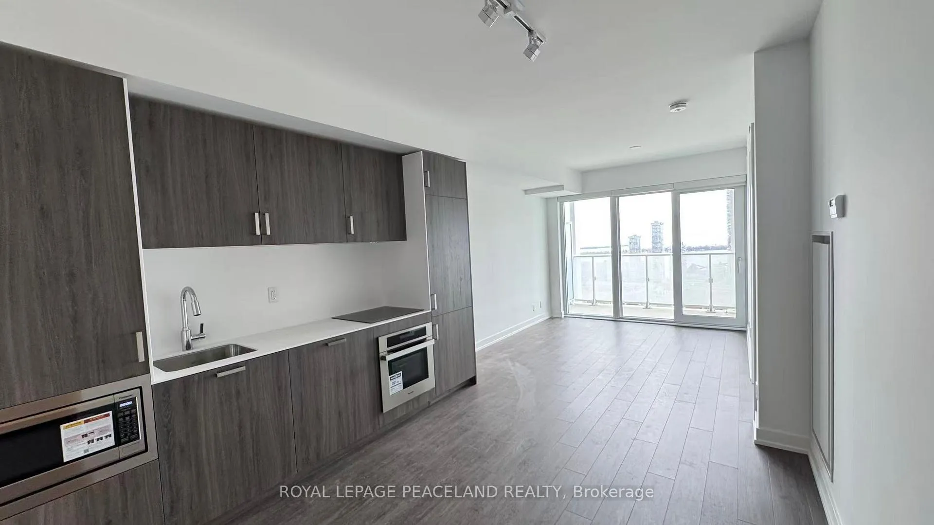 Photo 3 of Unit 4209, 88 Queen Street E, Toronto, Church-Yonge Corridor — HOMEH