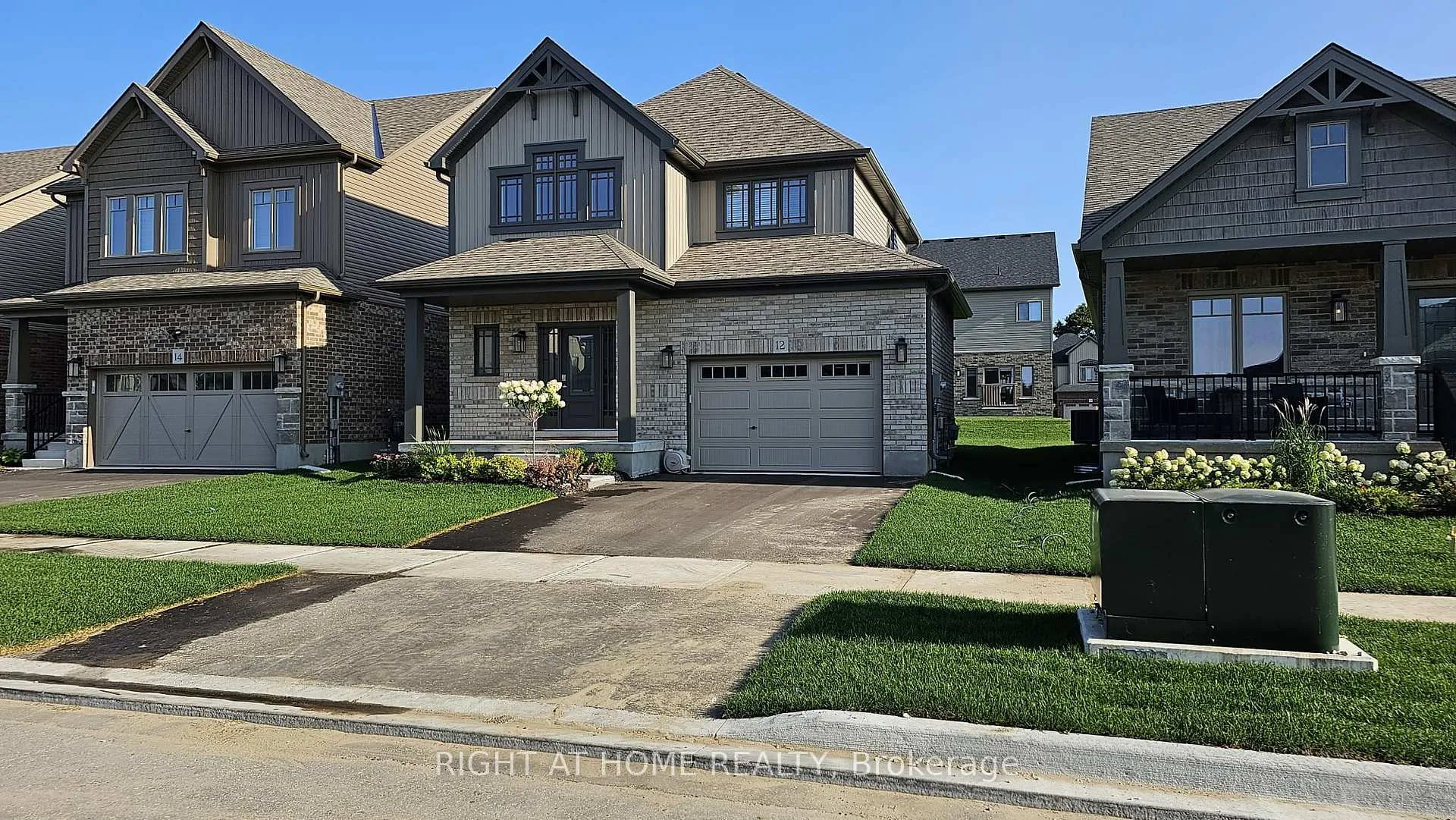 Photo 2 of 12 Mitchell Avenue, Collingwood — HOMEH