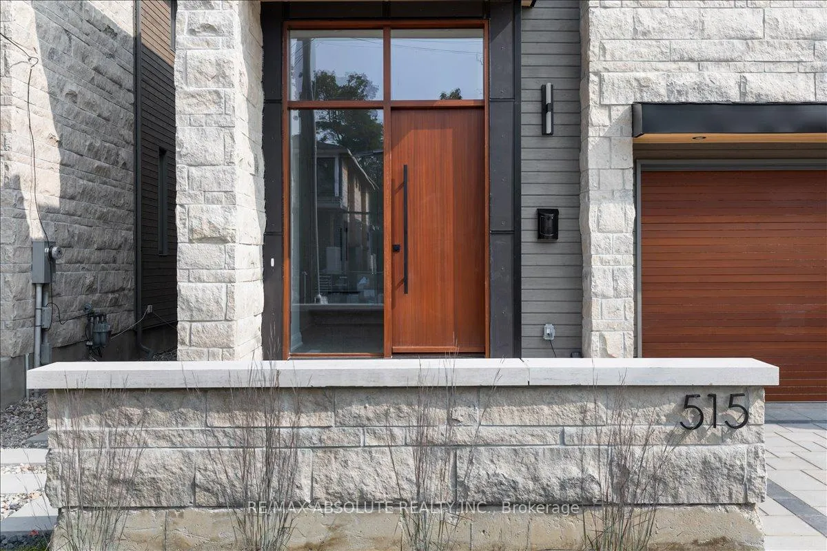Photo 3 of 515 Roosevelt Avenue, Ottawa, McKellar/Highland — HOMEH