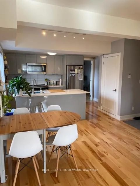Photo 9 of 2174 Queen Street E, Toronto, The Beaches — HOMEH