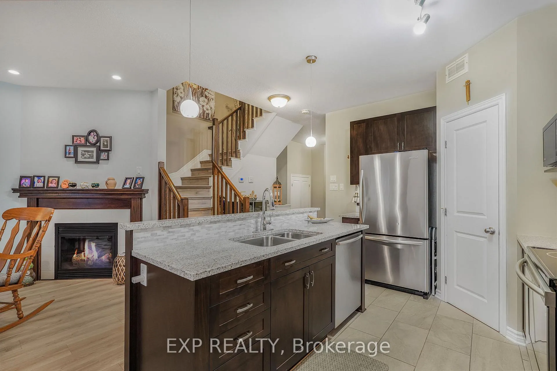 Photo 5 of 342 Grammond Circle, Ottawa, Avalon West — HOMEH