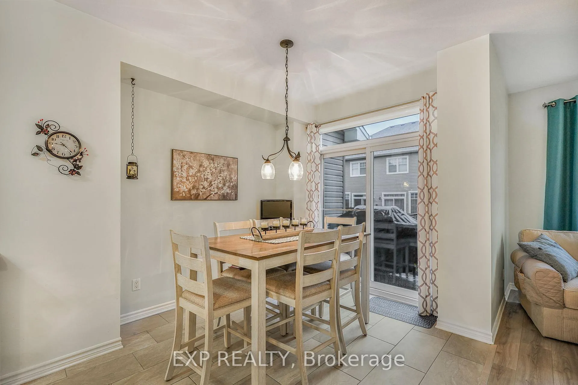 Photo 7 of 342 Grammond Circle, Ottawa, Avalon West — HOMEH