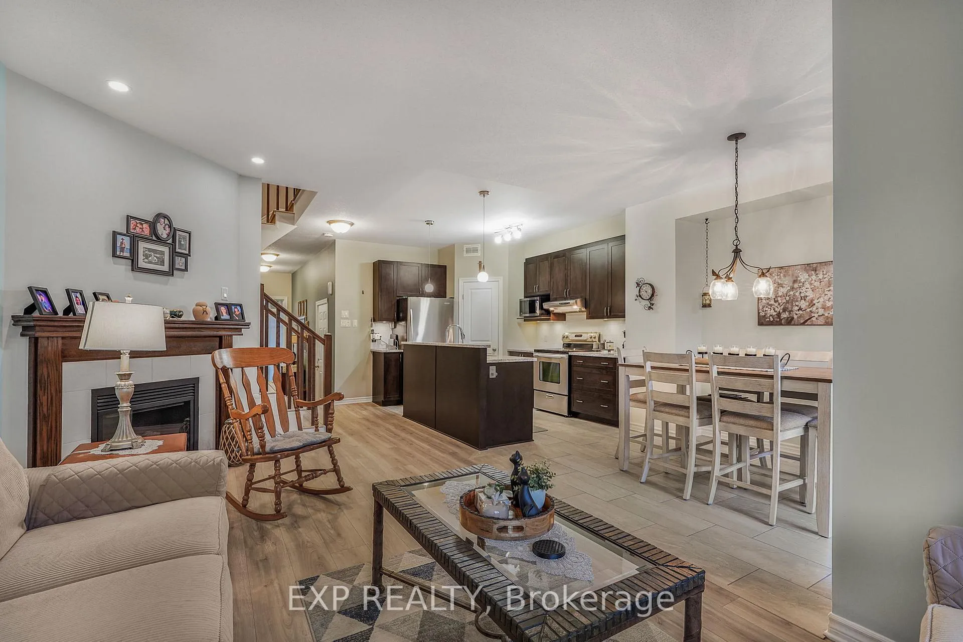 Photo 12 of 342 Grammond Circle, Ottawa, Avalon West — HOMEH