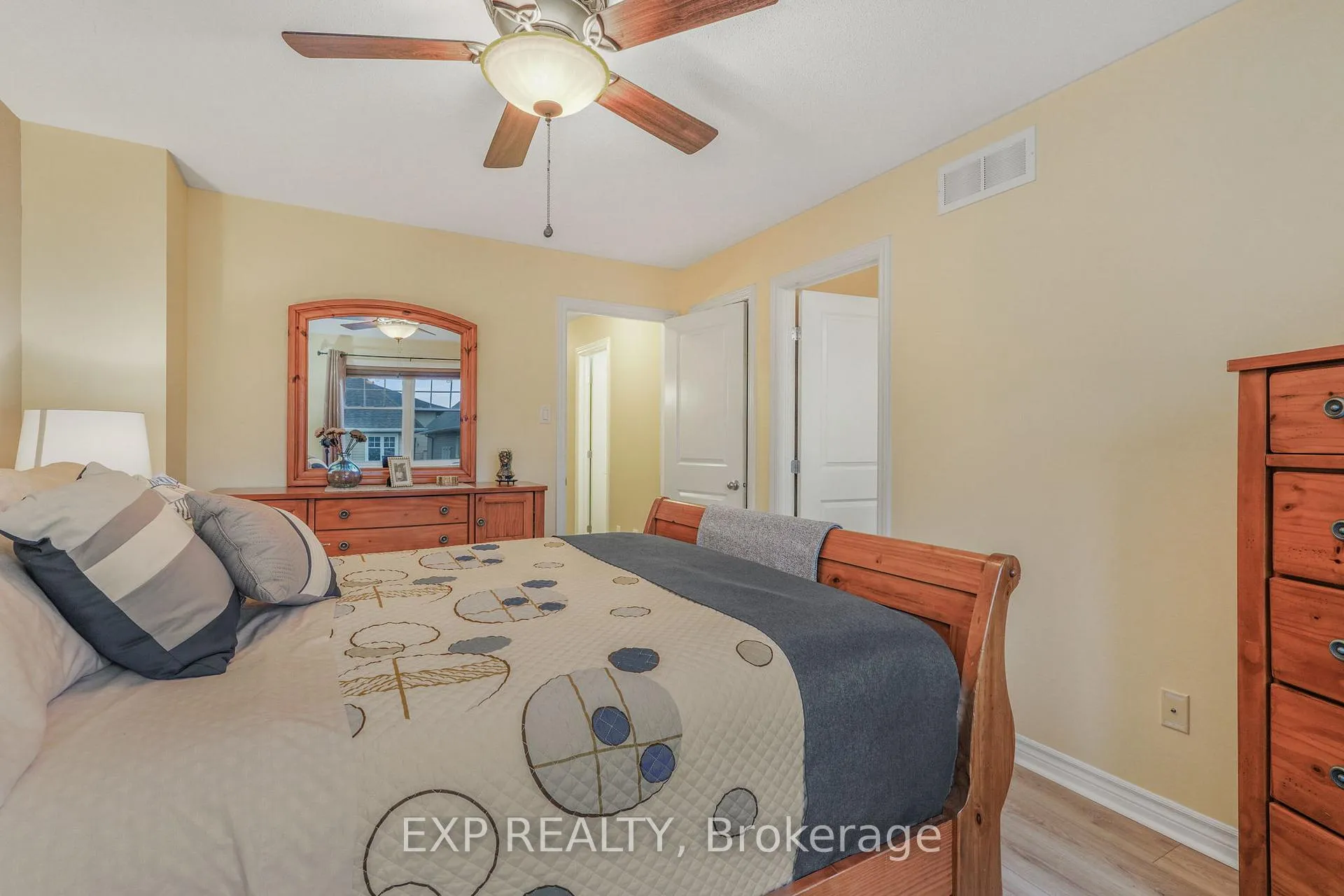 Photo 15 of 342 Grammond Circle, Ottawa, Avalon West — HOMEH