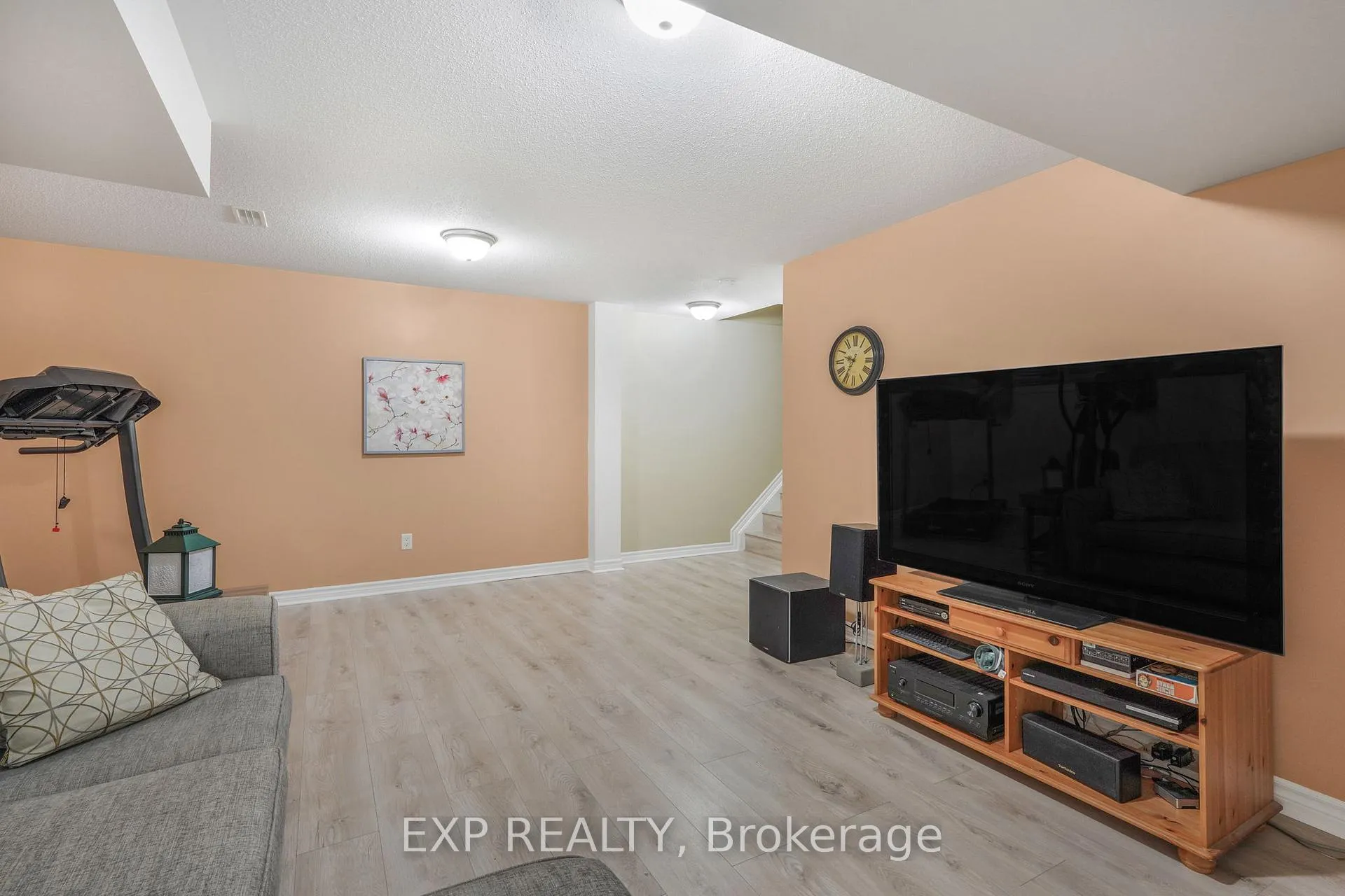 Photo 24 of 342 Grammond Circle, Ottawa, Avalon West — HOMEH