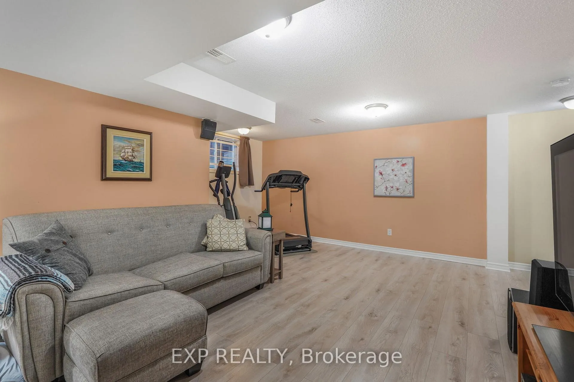 Photo 25 of 342 Grammond Circle, Ottawa, Avalon West — HOMEH