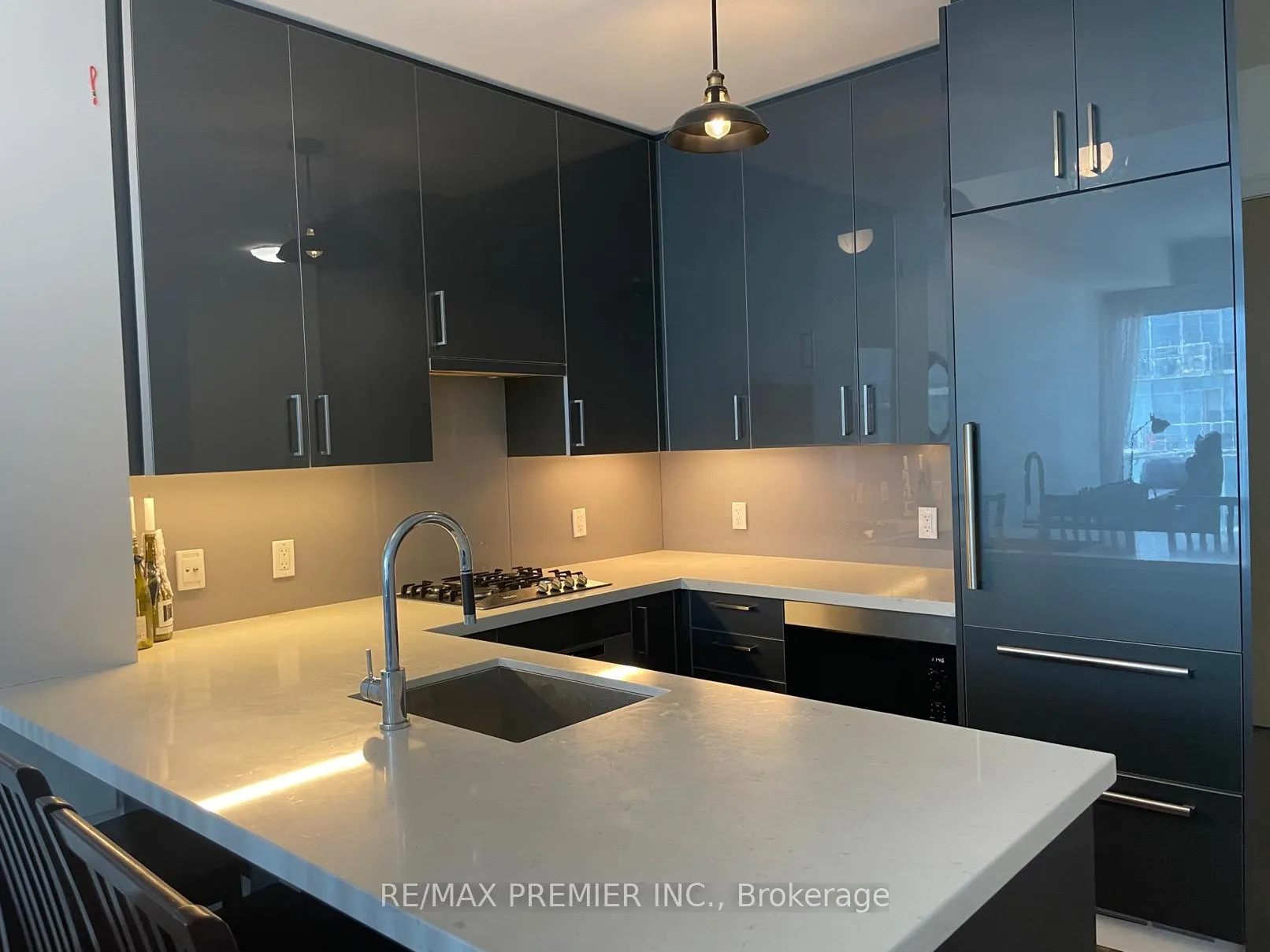 Photo 4 of Unit 809, 29 Queens Quay, Toronto, Waterfront Communities — HOMEH
