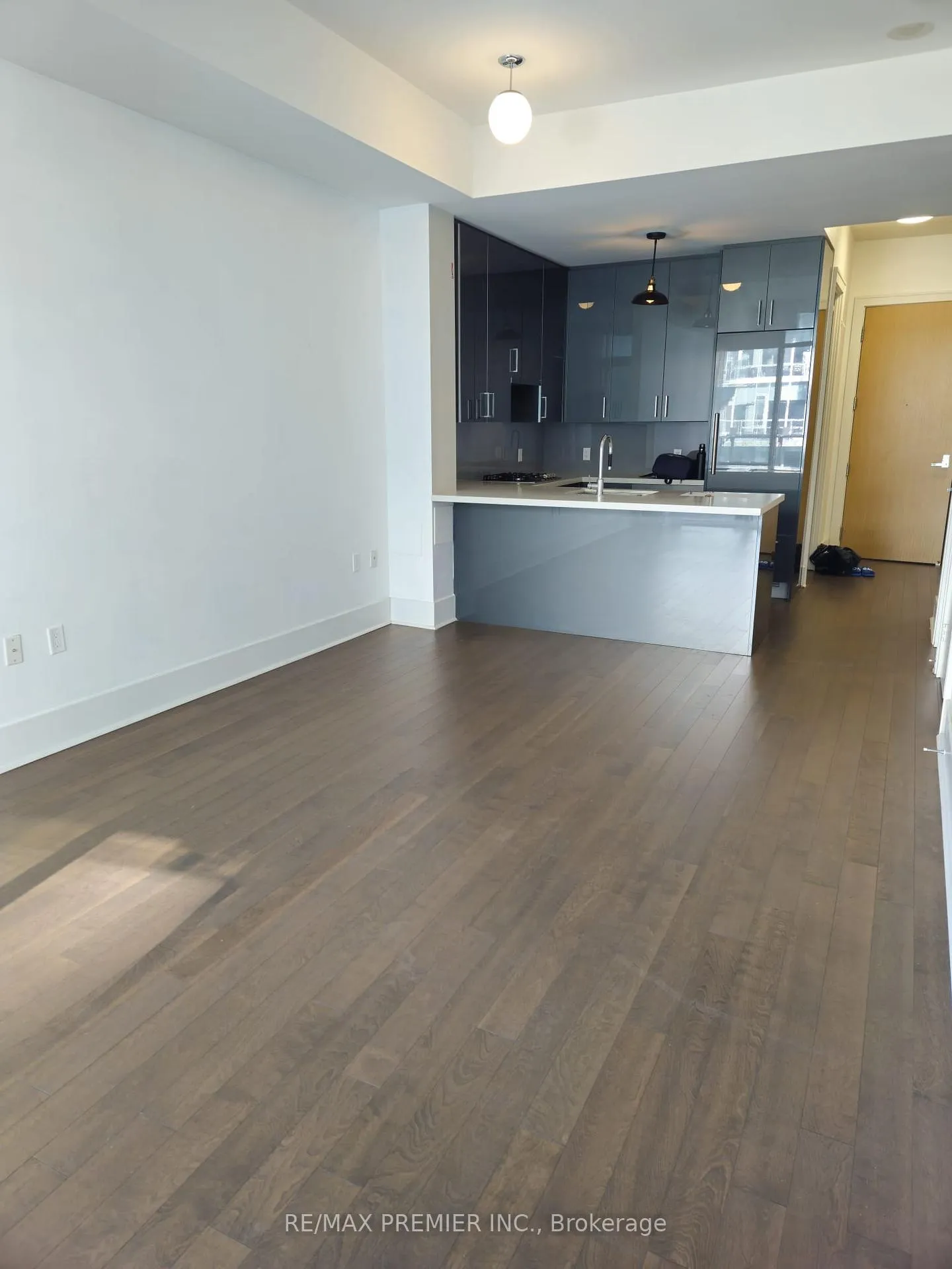 Photo 5 of Unit 809, 29 Queens Quay, Toronto, Waterfront Communities — HOMEH