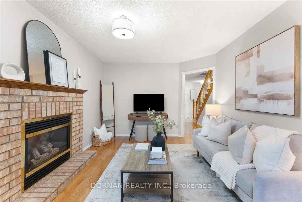 Photo 13 of 3 Bancroft Crescent, Whitby, Williamsburg — HOMEH