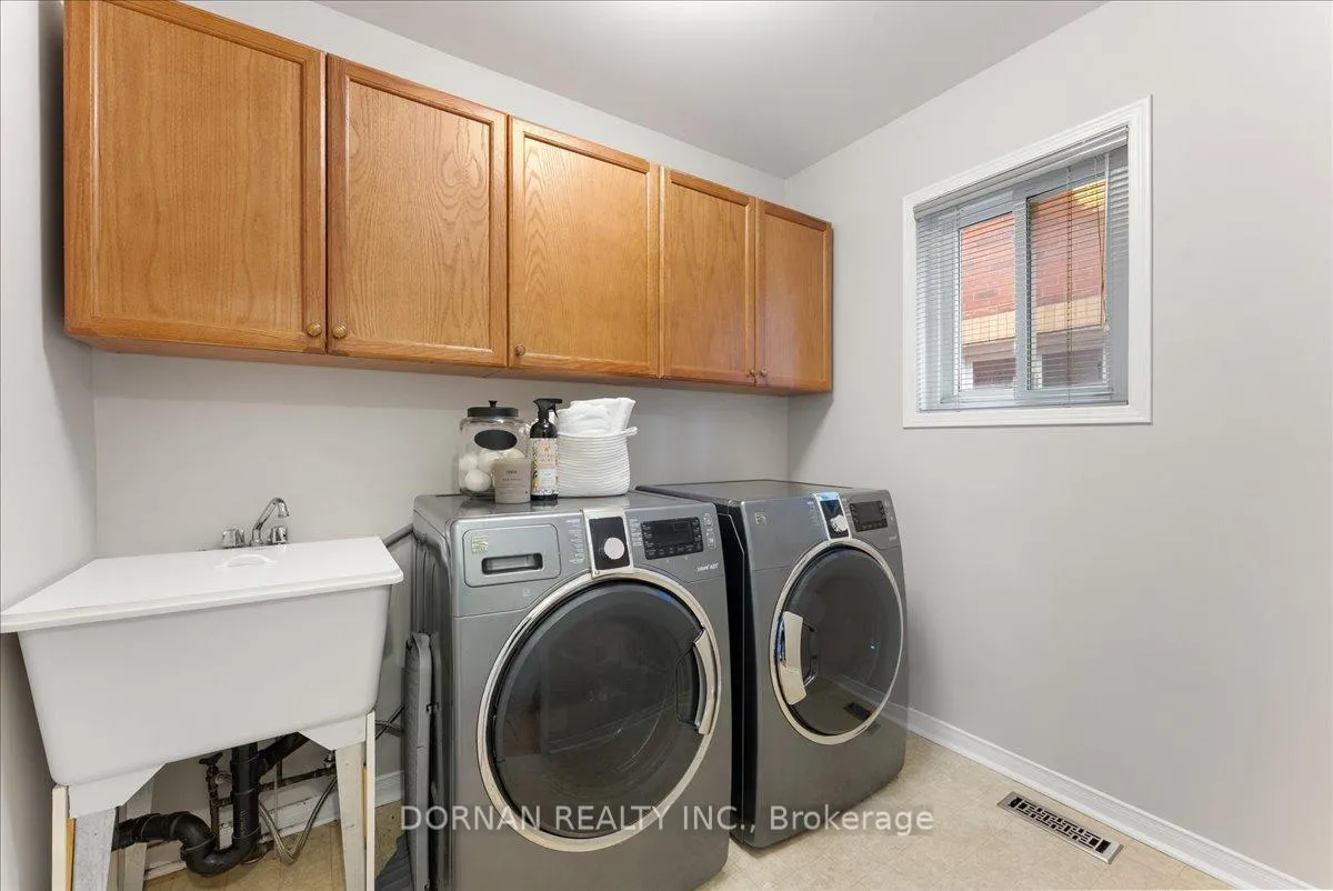 Photo 19 of 3 Bancroft Crescent, Whitby, Williamsburg — HOMEH
