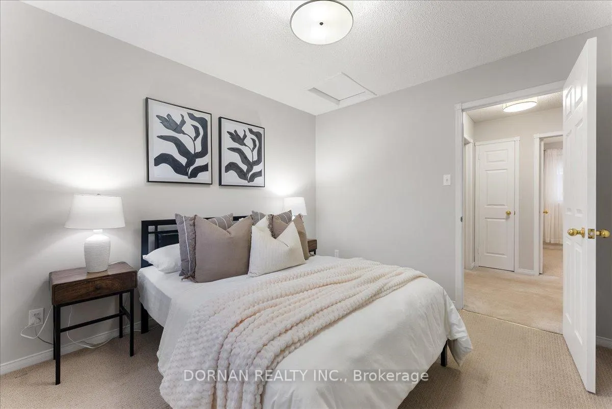 Photo 30 of 3 Bancroft Crescent, Whitby, Williamsburg — HOMEH