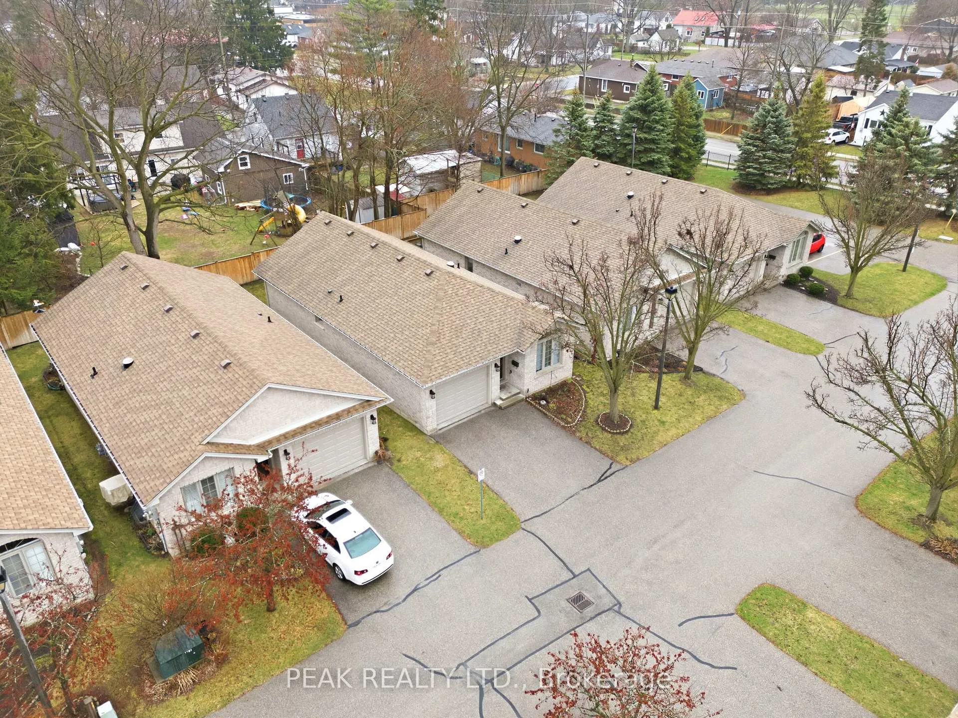 Photo 32 of Unit 11, 73 Morton Avenue, Brantford — HOMEH