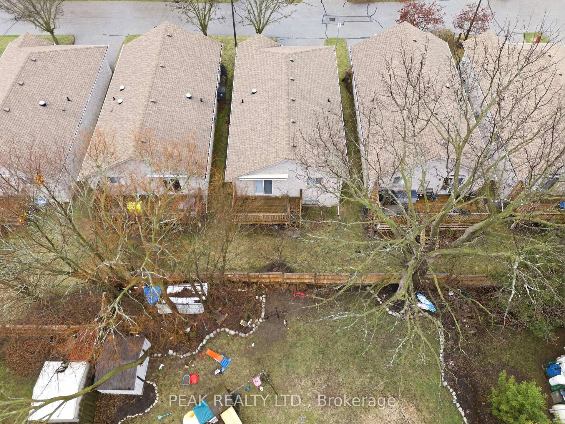 Photo 33 of Unit 11, 73 Morton Avenue, Brantford — HOMEH