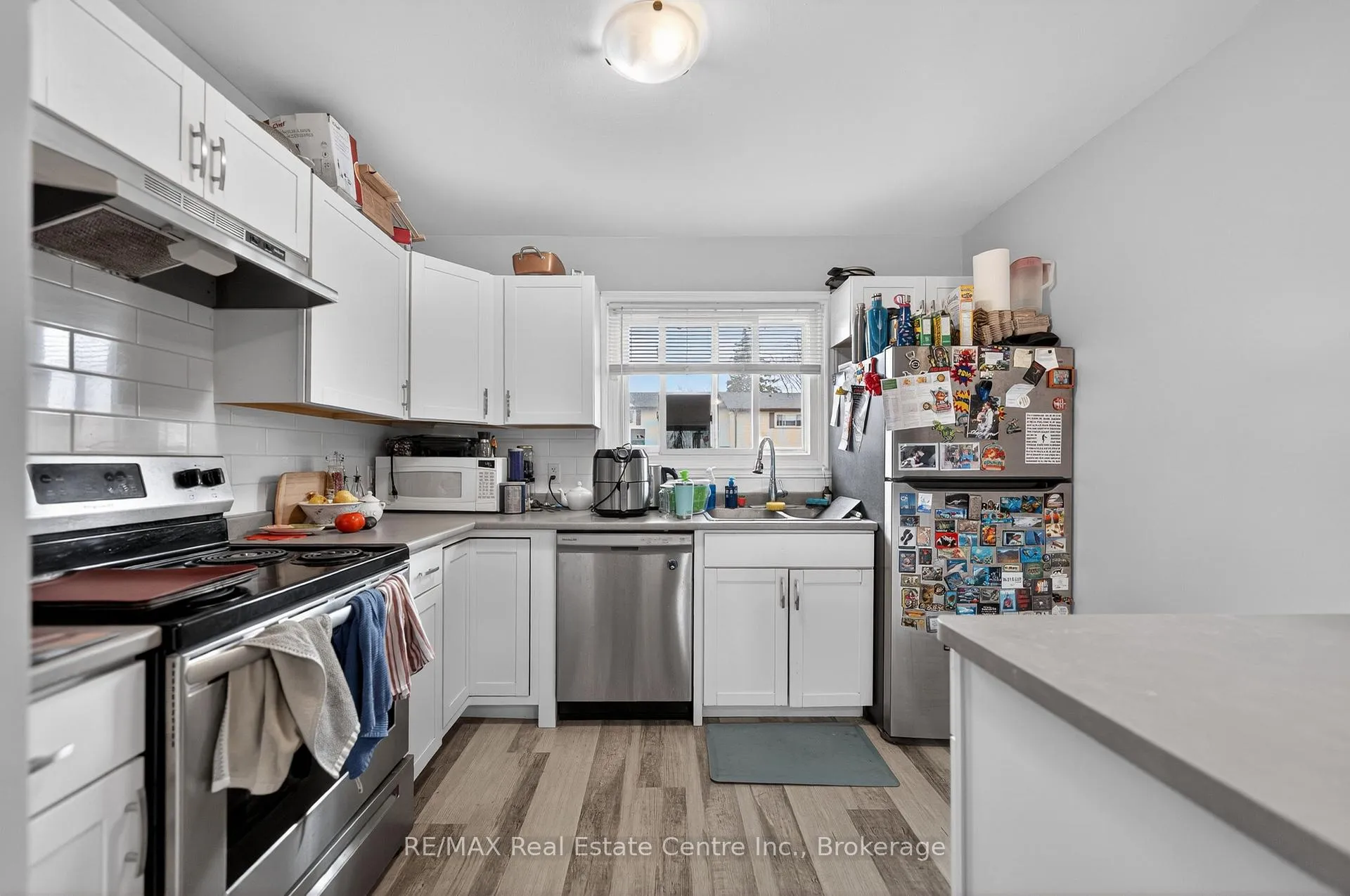 Photo 6 of Unit 10, 144 Jansen Avenue, Kitchener — HOMEH