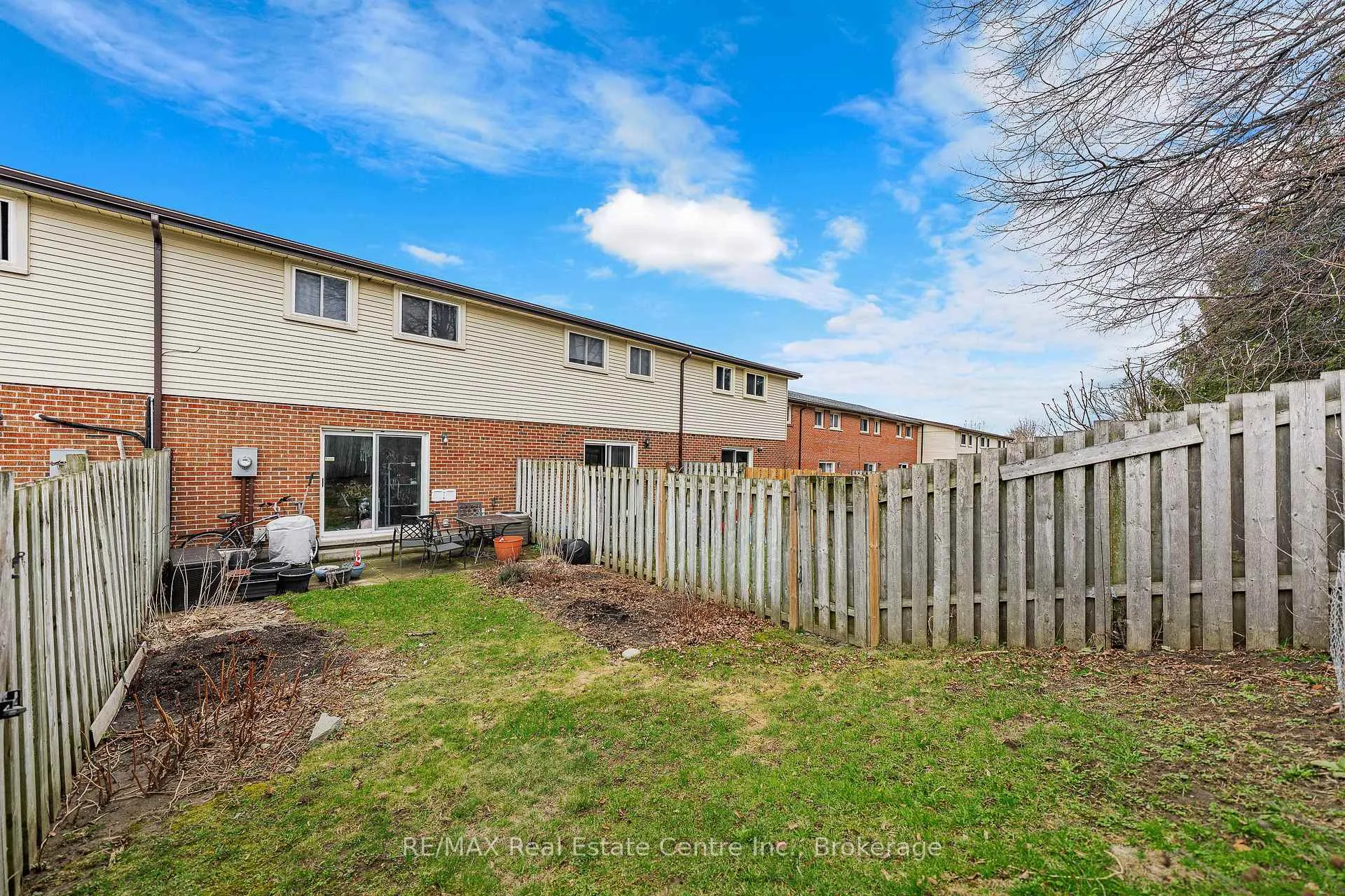 Photo 15 of Unit 10, 144 Jansen Avenue, Kitchener — HOMEH