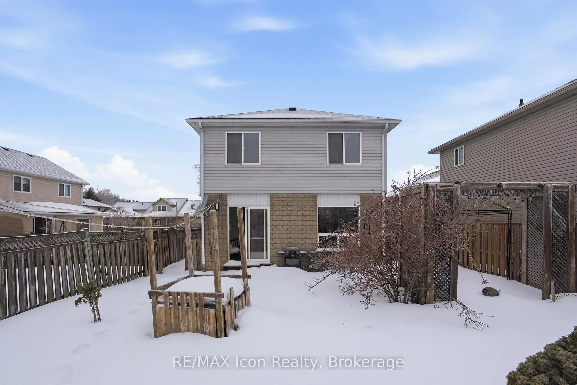 Photo 12 of 269 Millburn Boulevard, Centre Wellington, Fergus — HOMEH
