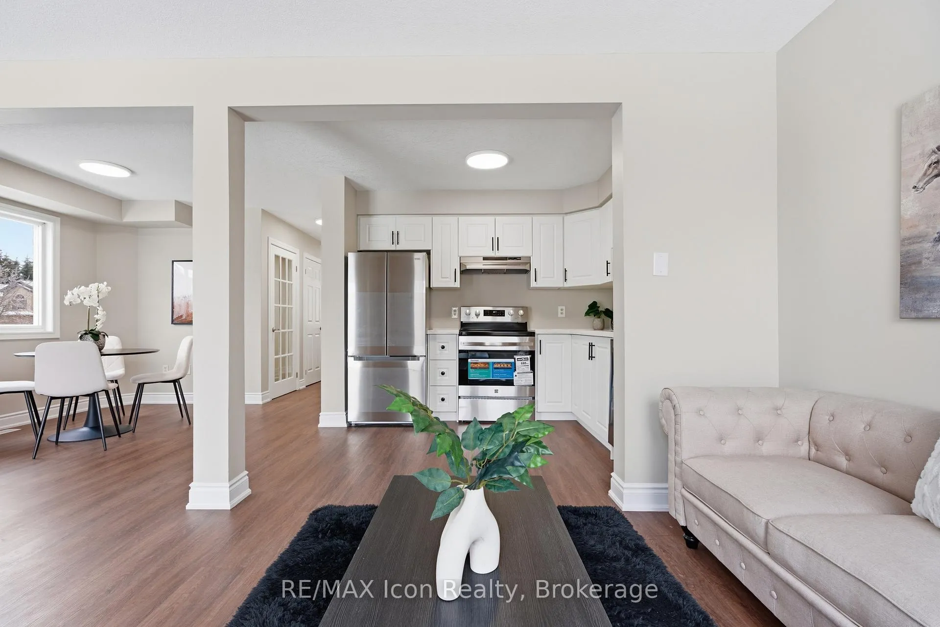 Photo 17 of 269 Millburn Boulevard, Centre Wellington, Fergus — HOMEH