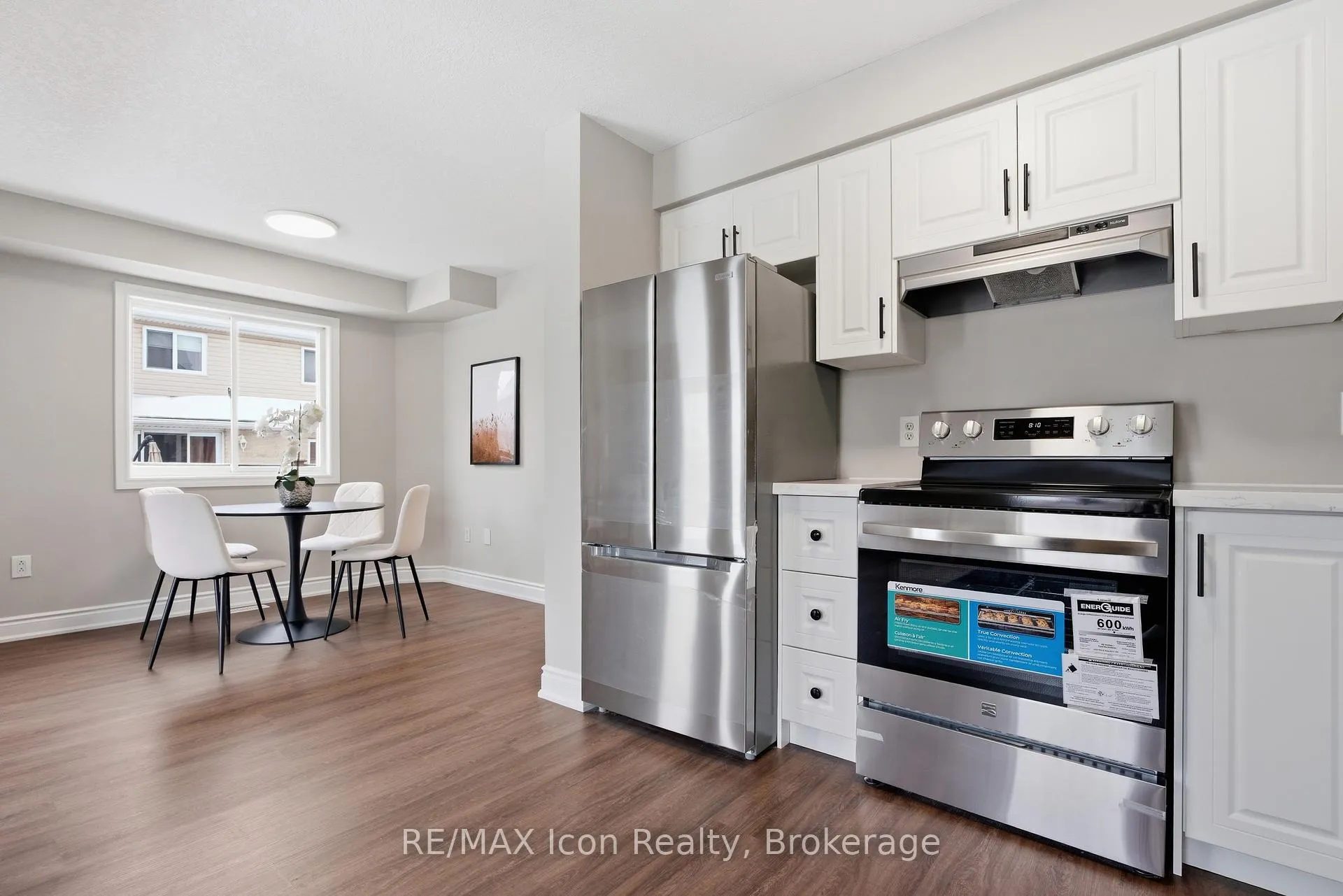Photo 21 of 269 Millburn Boulevard, Centre Wellington, Fergus — HOMEH