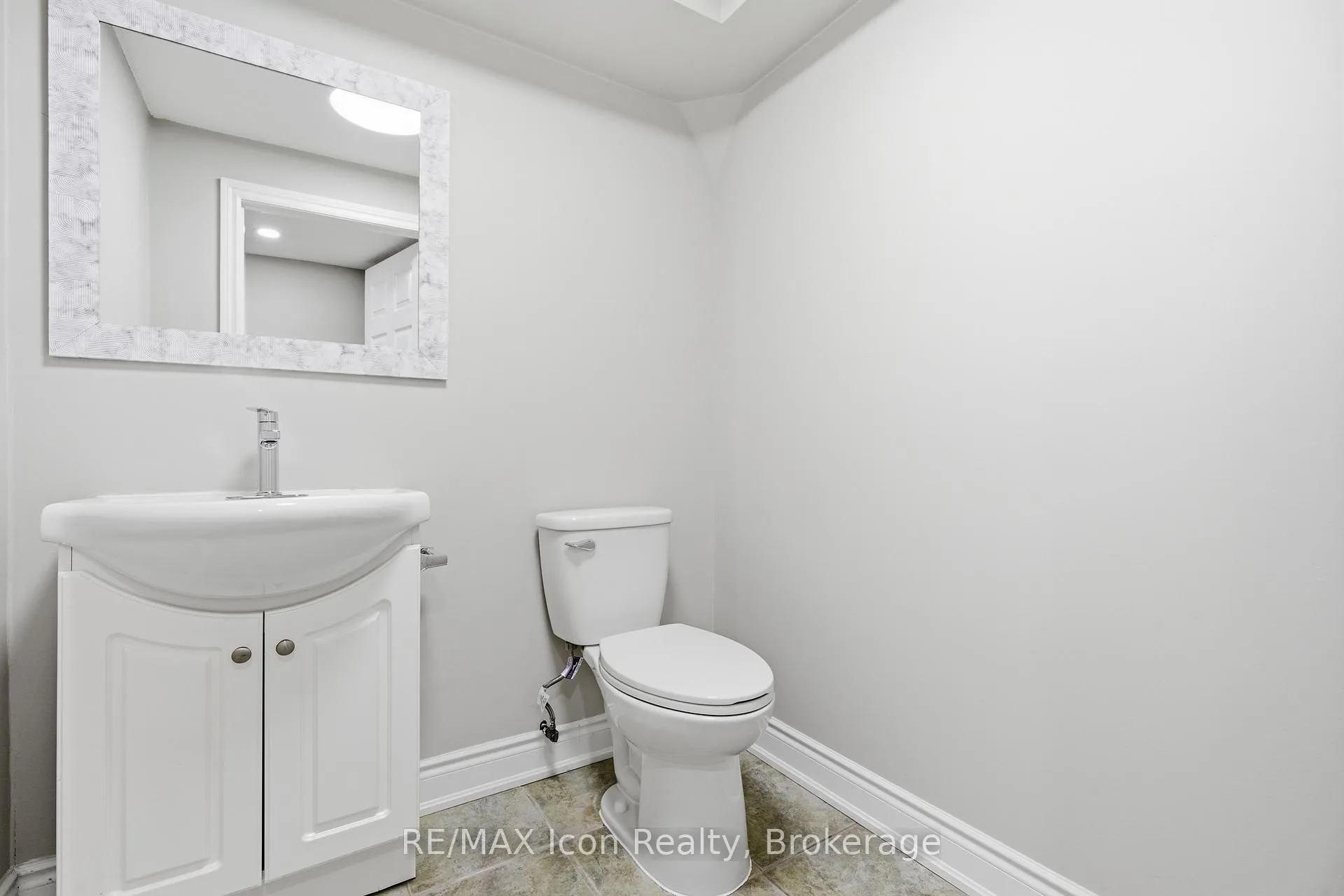 Photo 25 of 269 Millburn Boulevard, Centre Wellington, Fergus — HOMEH