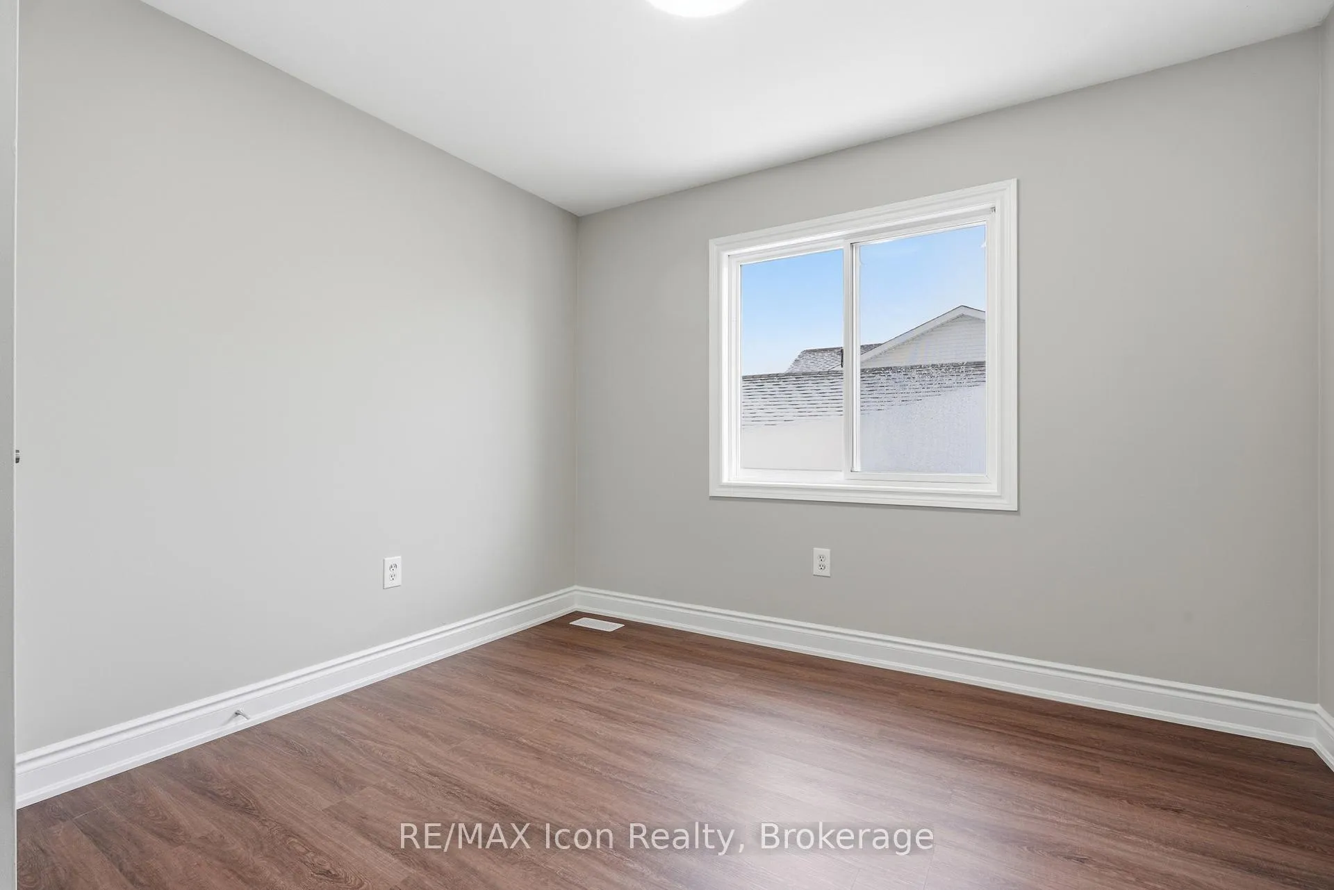 Photo 39 of 269 Millburn Boulevard, Centre Wellington, Fergus — HOMEH