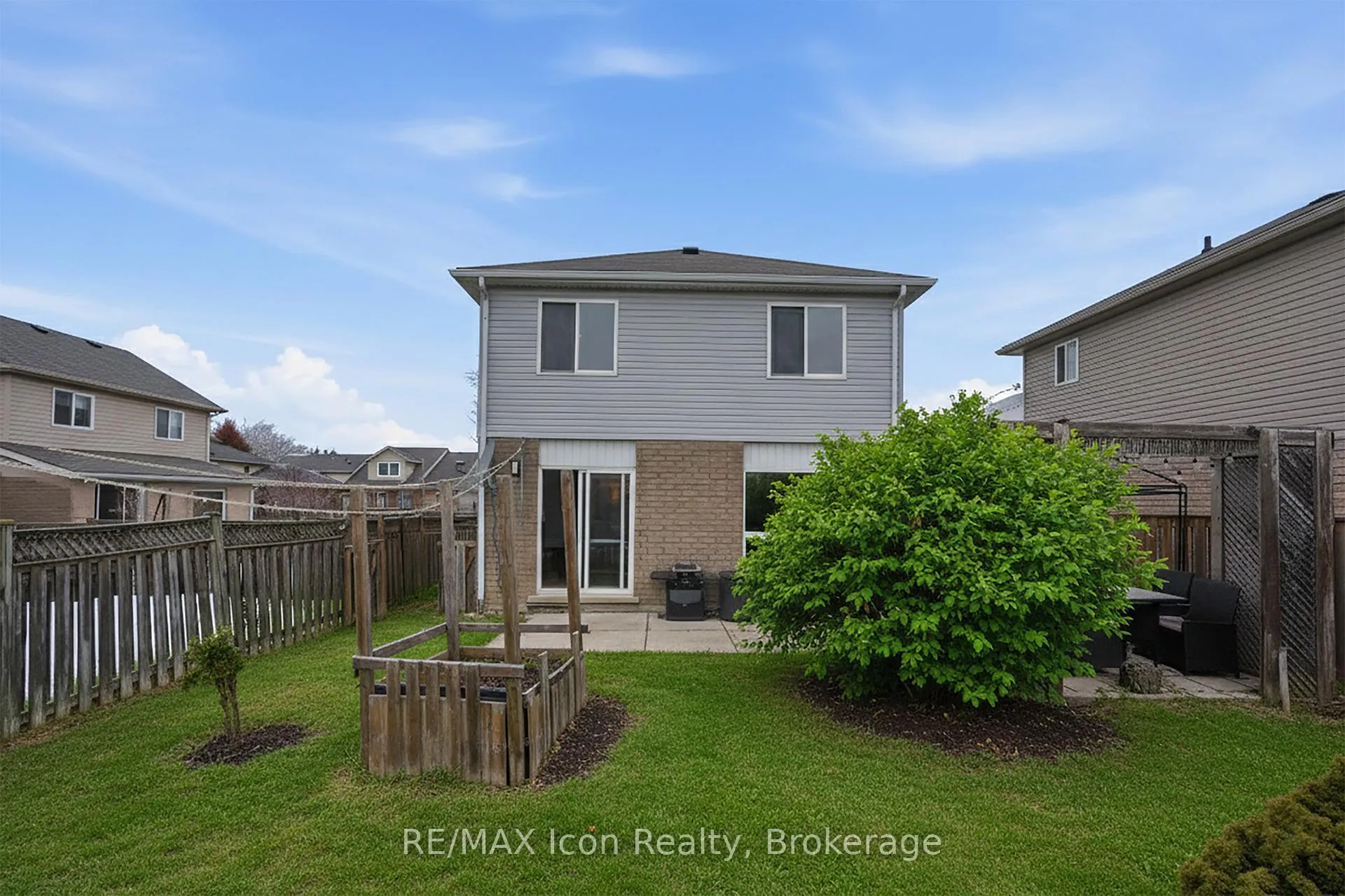 Photo 43 of 269 Millburn Boulevard, Centre Wellington, Fergus — HOMEH
