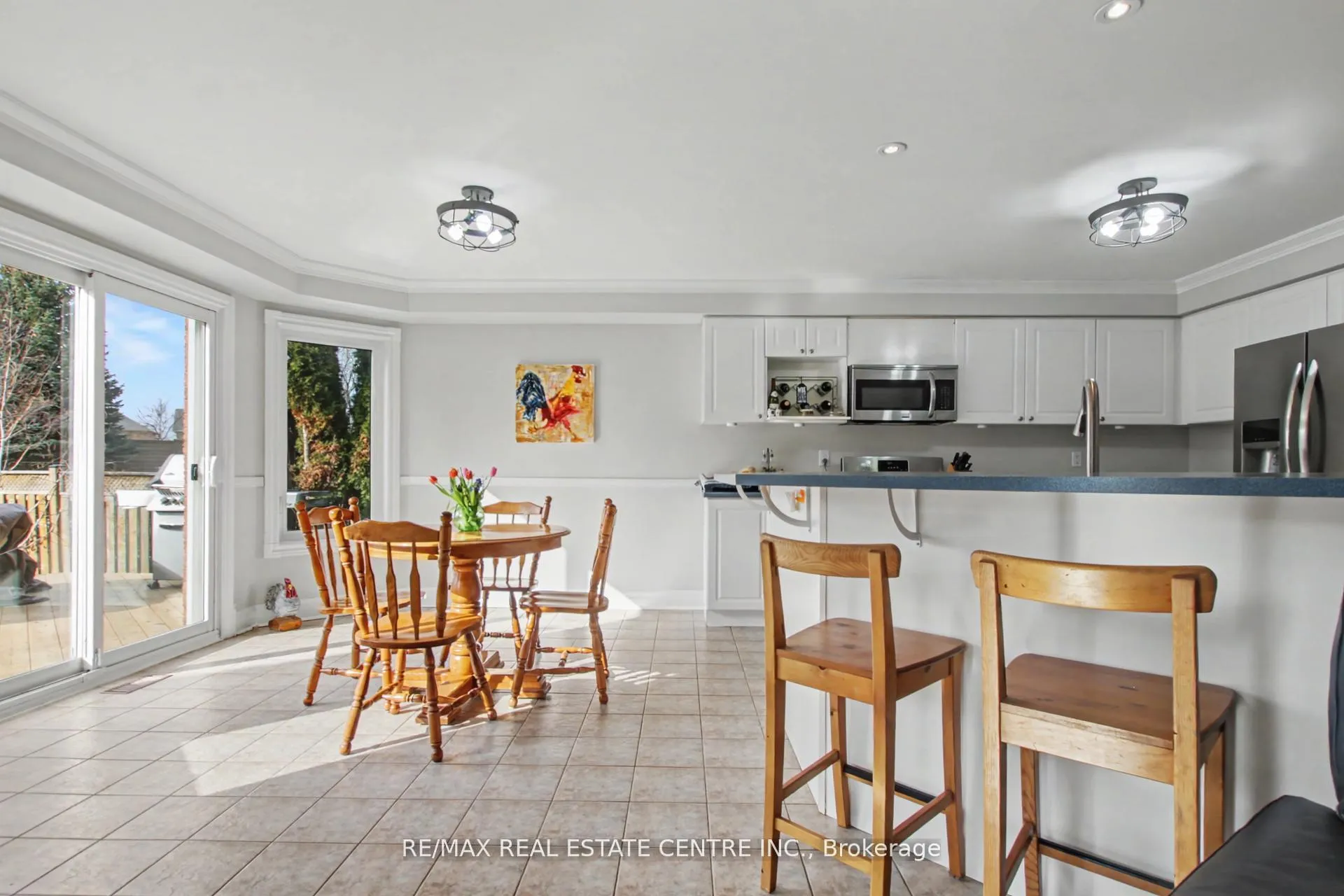 Photo 10 of 18 Baccarat Crescent, Brampton, Snelgrove — HOMEH
