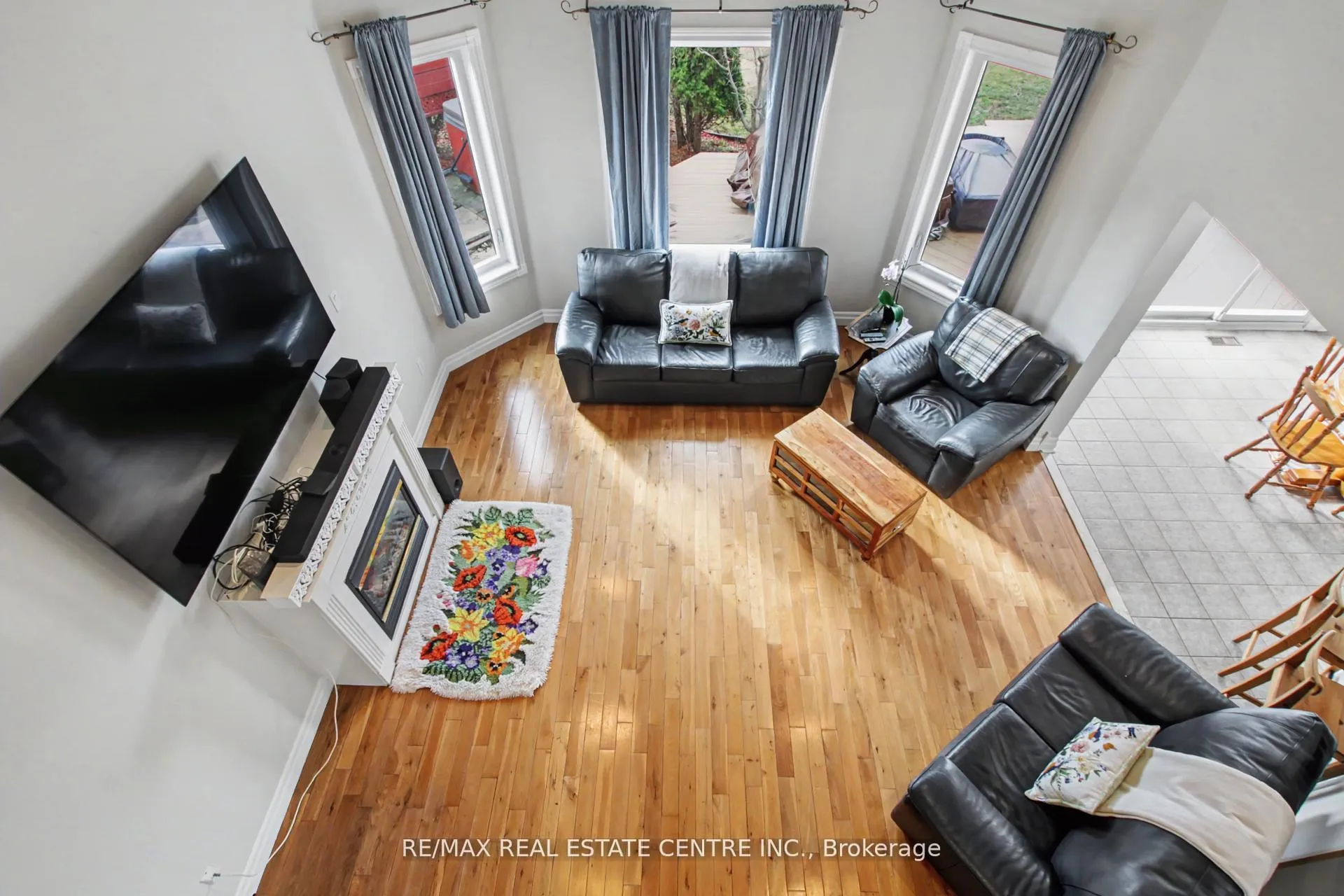 Photo 13 of 18 Baccarat Crescent, Brampton, Snelgrove — HOMEH