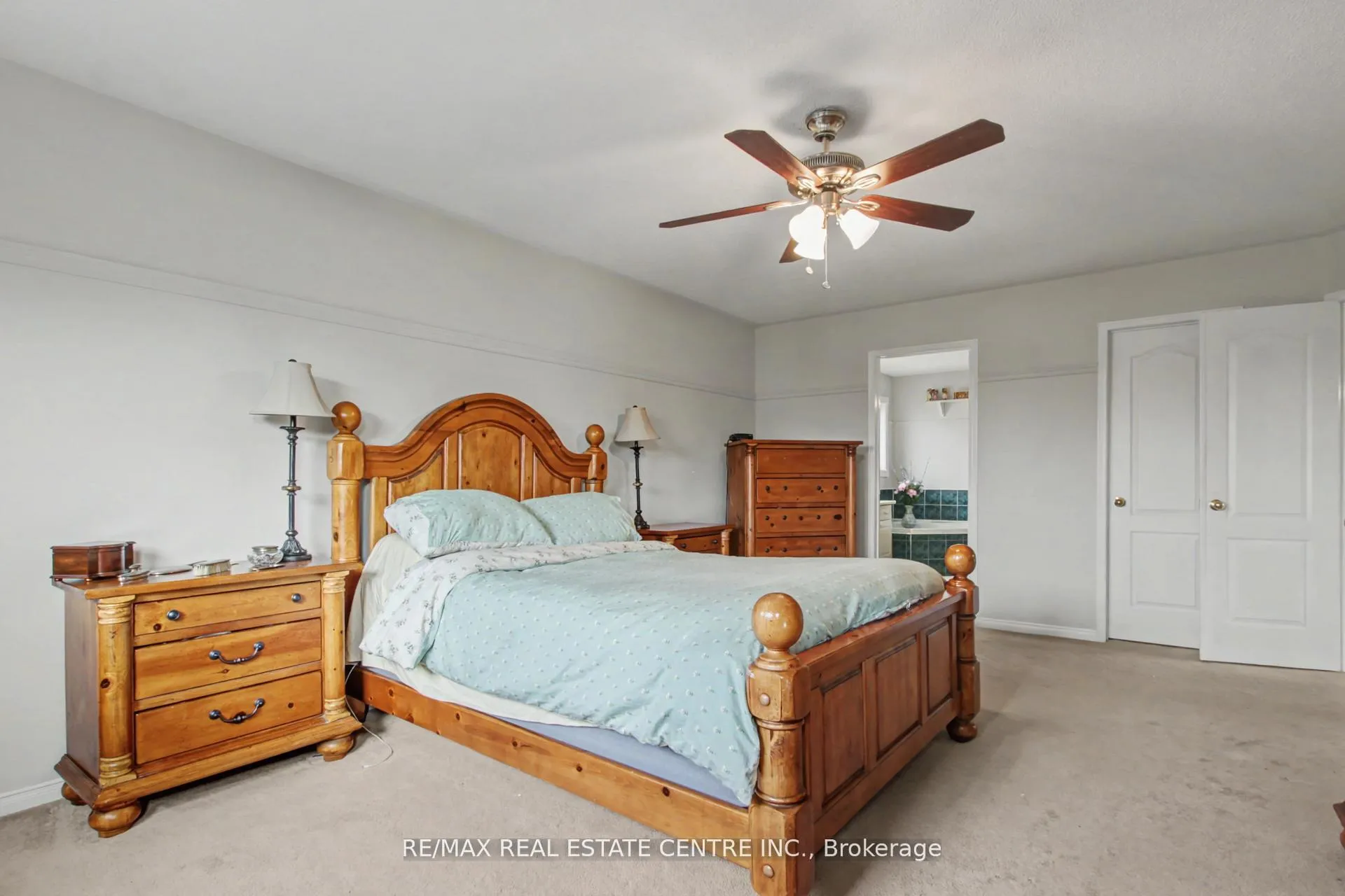 Photo 15 of 18 Baccarat Crescent, Brampton, Snelgrove — HOMEH