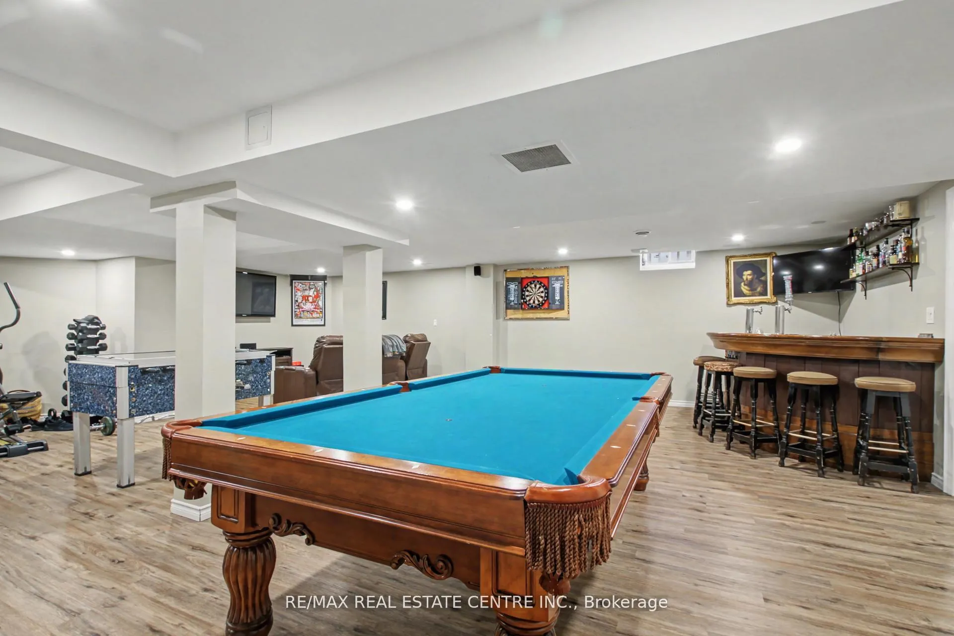 Photo 25 of 18 Baccarat Crescent, Brampton, Snelgrove — HOMEH