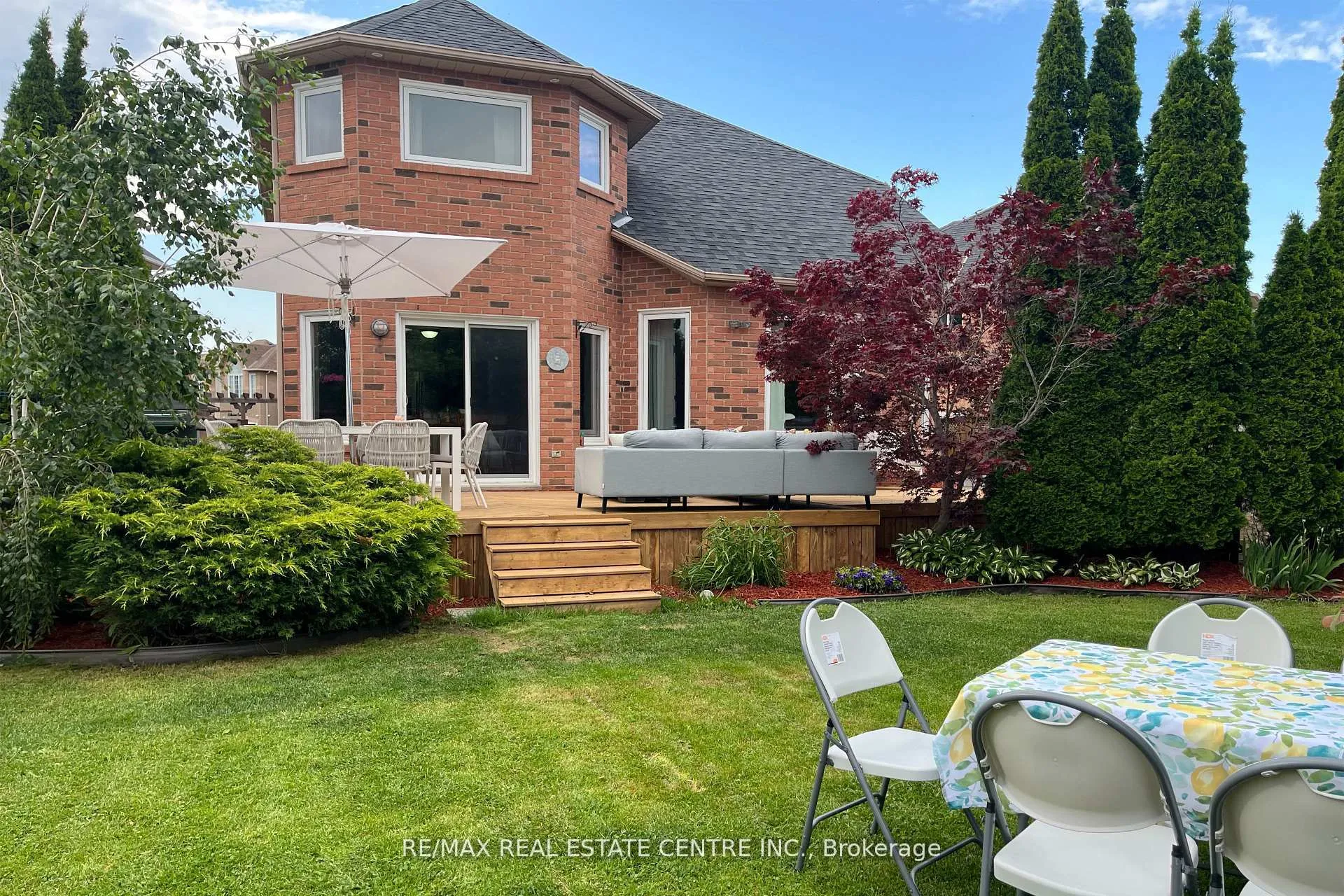 Photo 31 of 18 Baccarat Crescent, Brampton, Snelgrove — HOMEH