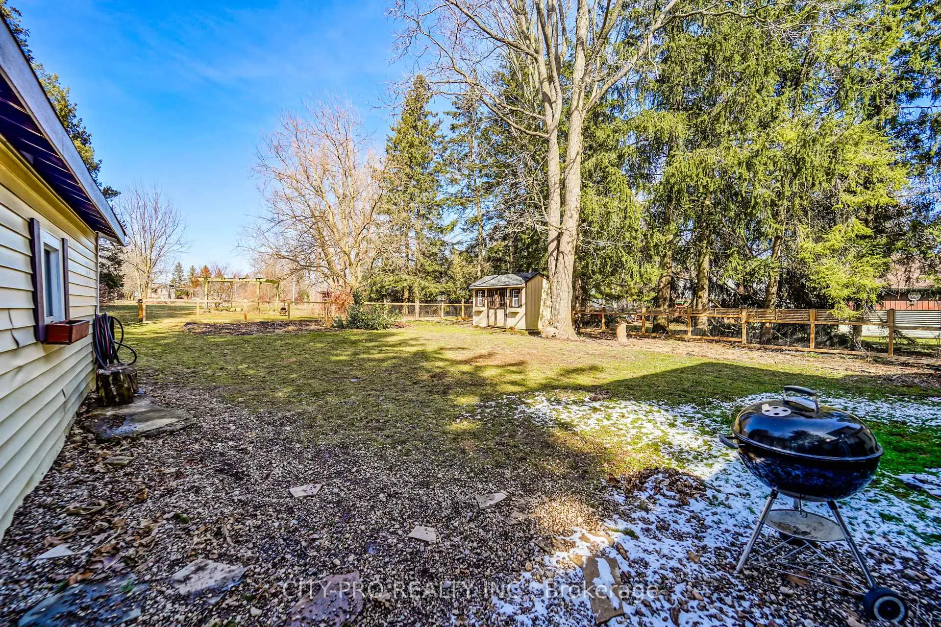 Photo 7 of 443 5th Concession Road W, Hamilton, Rural Flamborough — HOMEH